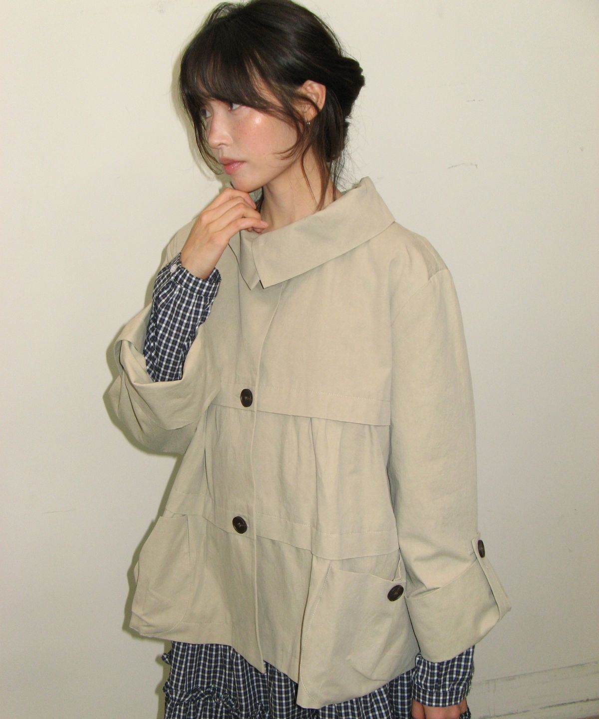 론론(RONRON) FRILL COLLAR SHIRRING JACKET BEIGE