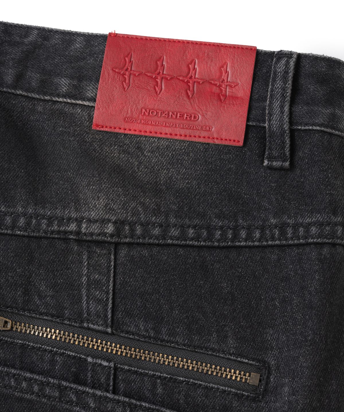 낫포너드(NOT4NERD) Dirty Washed Dart Zip Denim Pants - Black