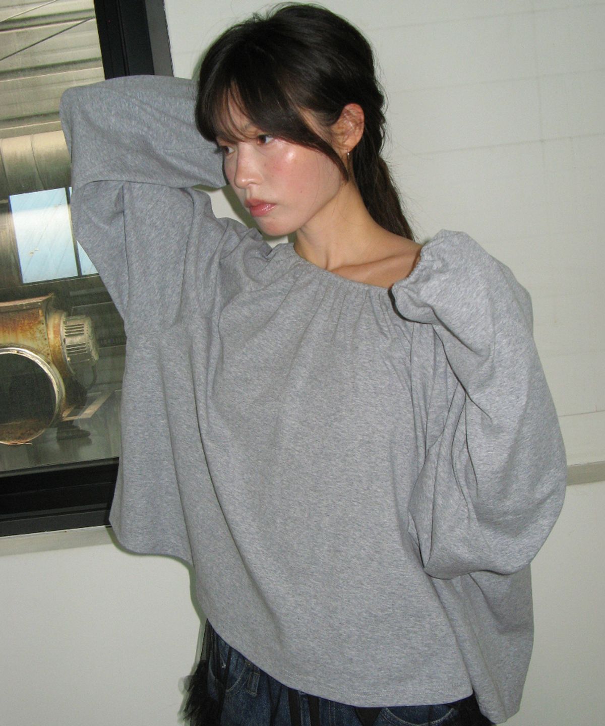 론론(RONRON) SHIRRING PUFF LONG SLEEVE GREY