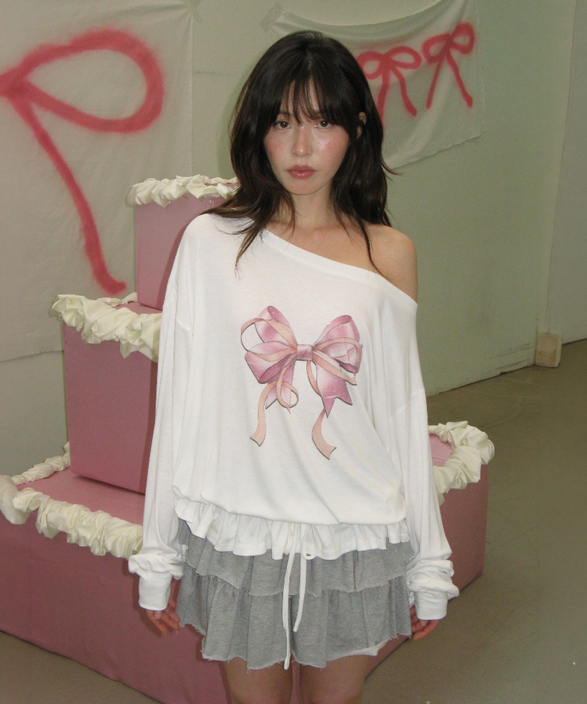 론론(RONRON) DOUBLE RIBBON OFF SHOULDER LONG SLEEVE WHITE