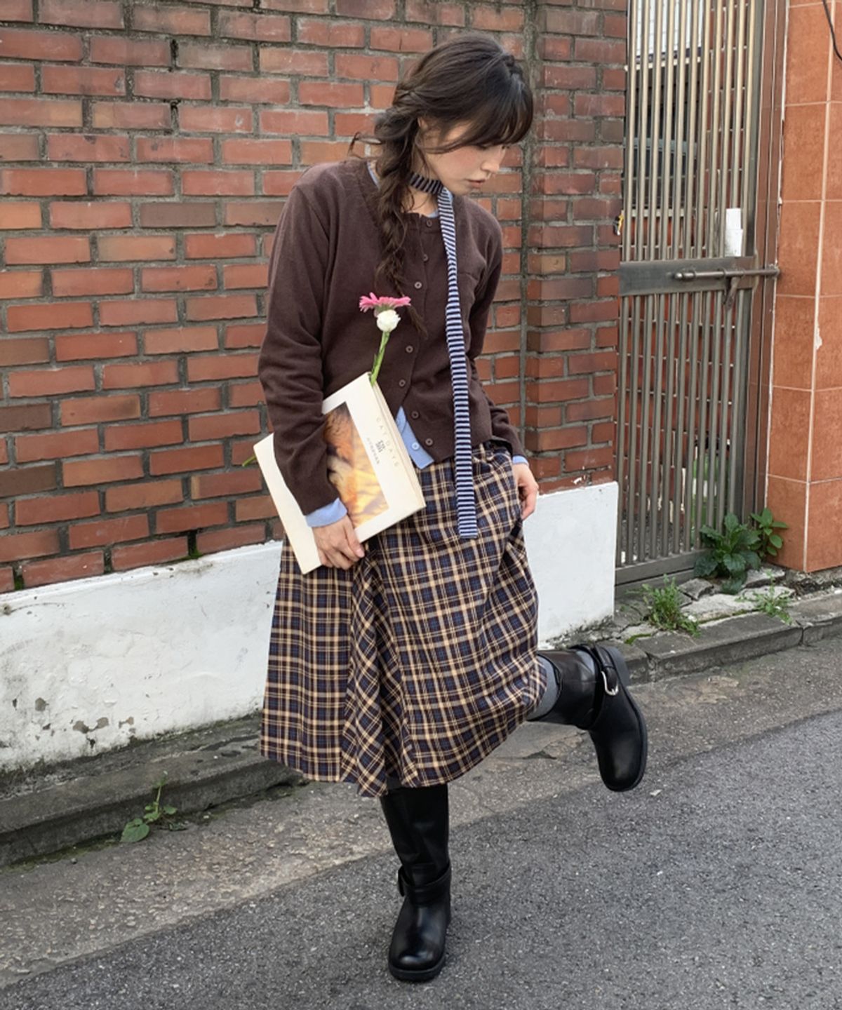 론론(RONRON) BASIC WOOL ARCHIVE CARDIGAN BROWN
