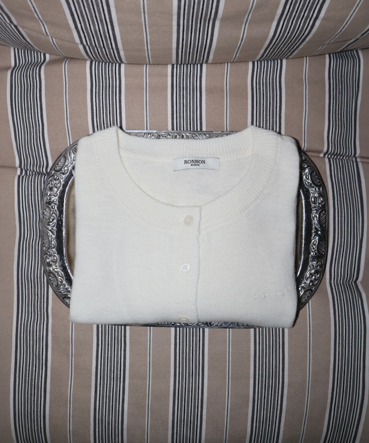 론론(RONRON) BASIC WOOL ARCHIVE CARDIGAN IVORY