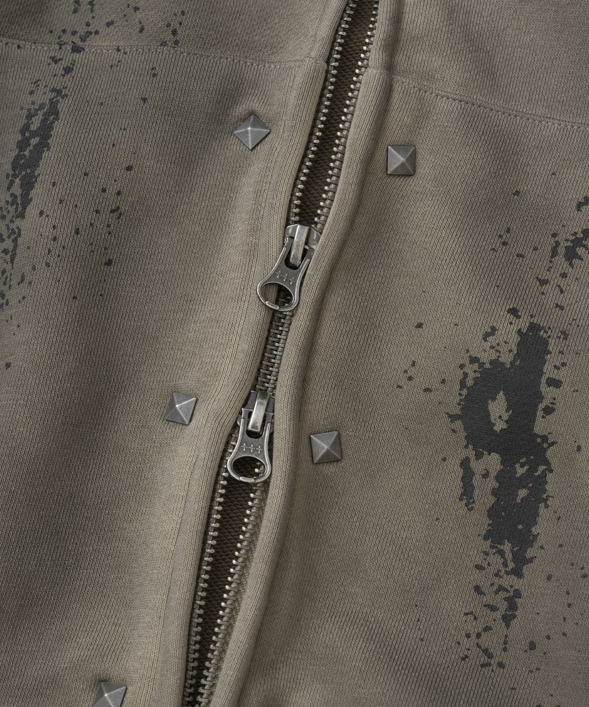 낫포너드(NOT4NERD) Stud Oil Washed Hood Zip Up - Beige