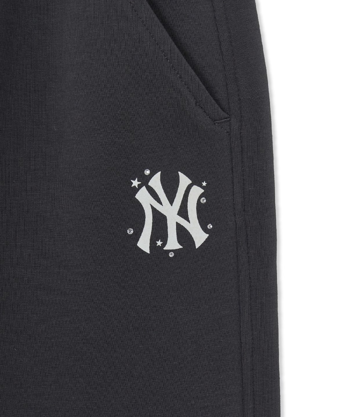 엠엘비 키즈(MLB KIDS) 스트릿 걸즈 스몰로고 와이드 팬츠 NY (D.Charcoal Grey)