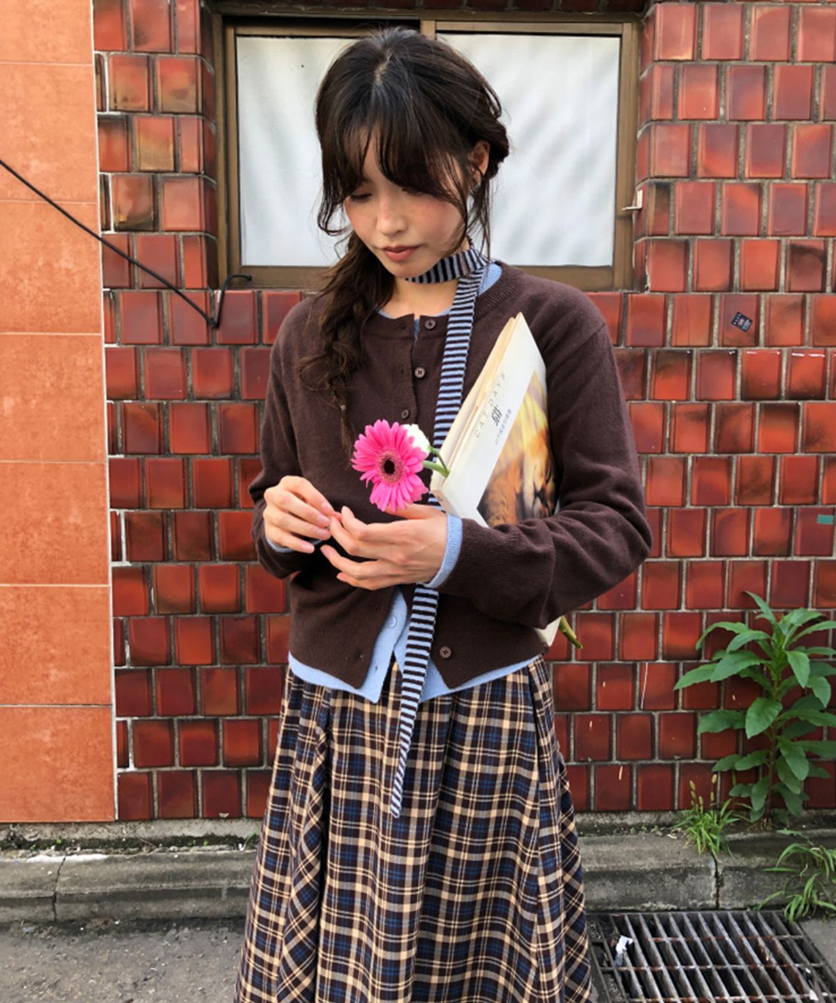 론론(RONRON) CHECK FLARE BANDING MIDI SKIRT BROWN