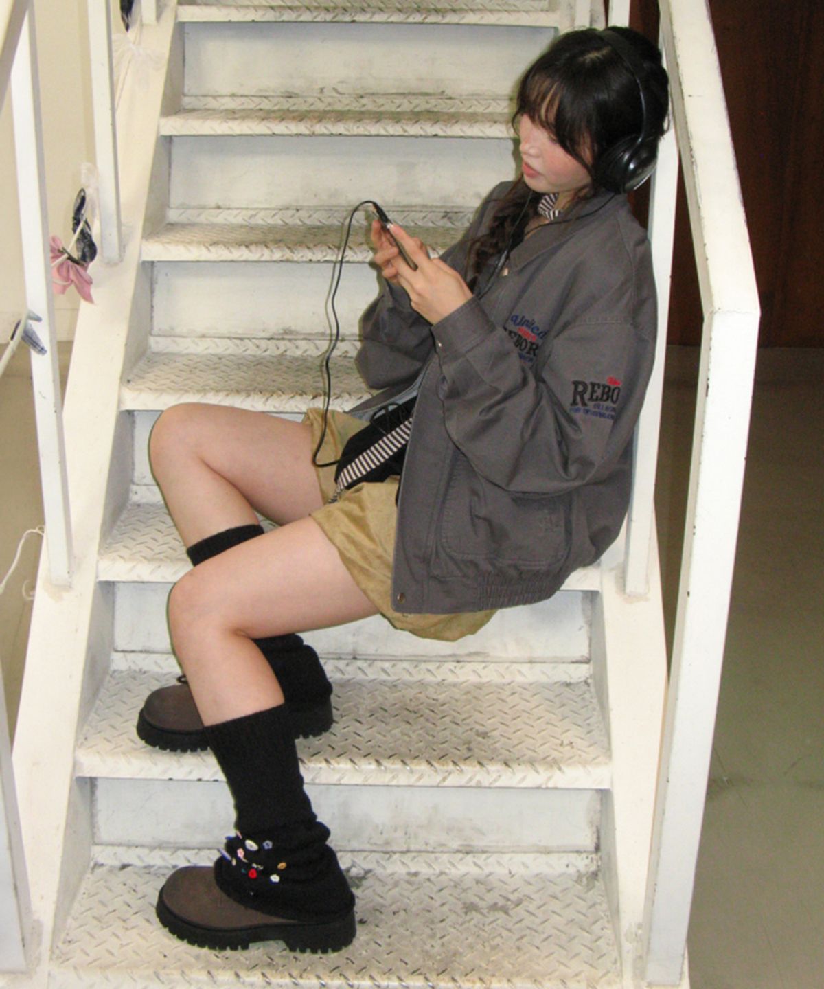 론론(RONRON) DRAWSTRING BALLOON SHORTS SUEDE BROWN