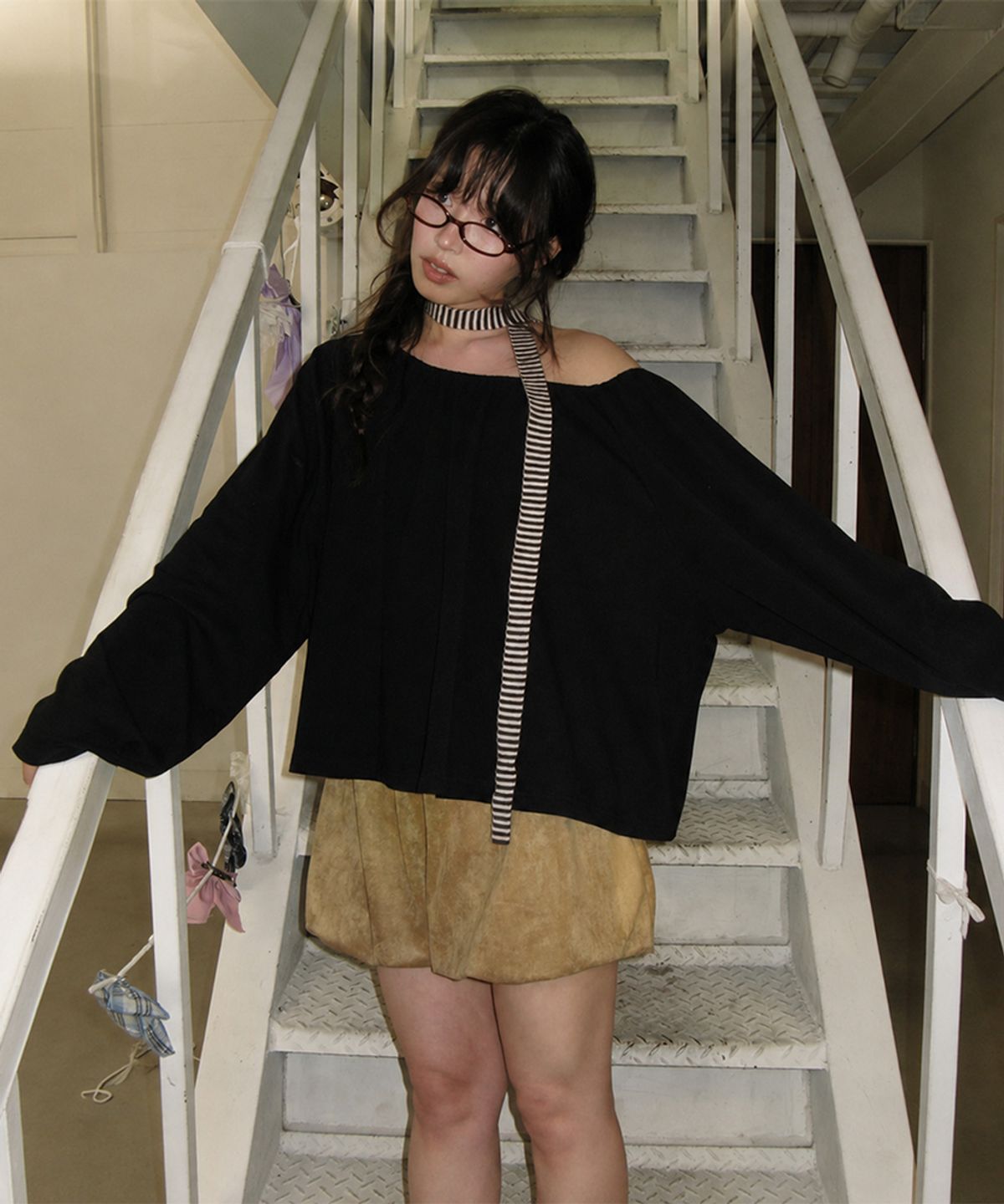 론론(RONRON) DRAWSTRING BALLOON SHORTS SUEDE BROWN