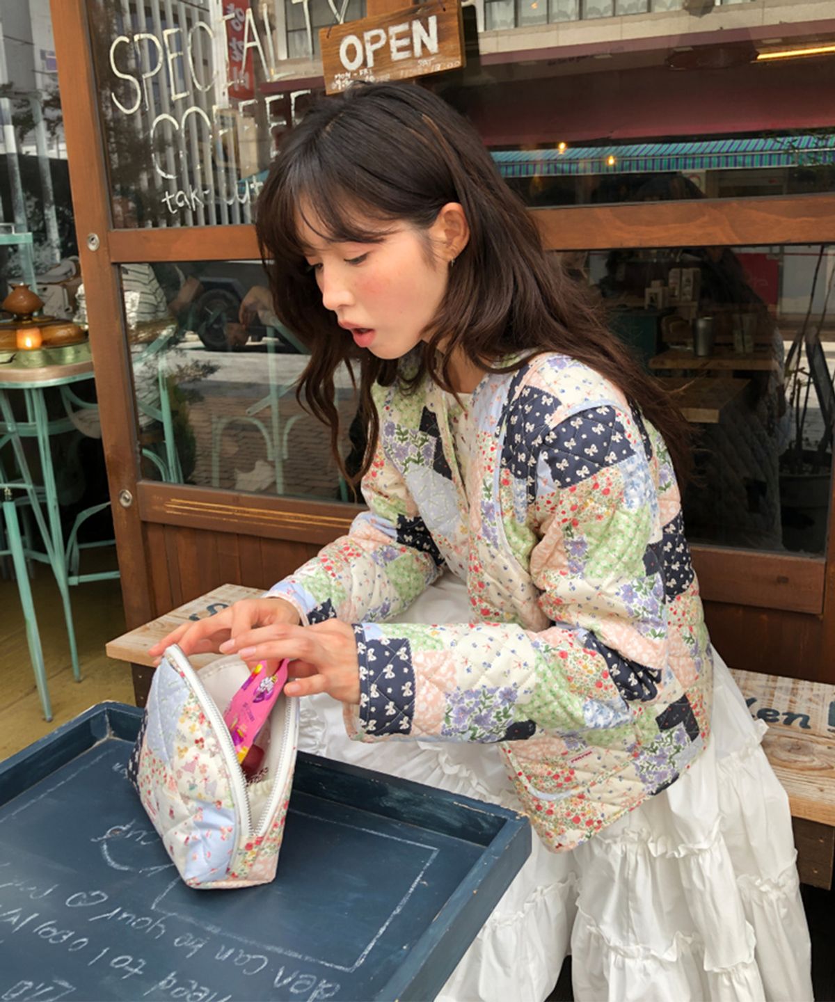론론(RONRON) PATCHWORK QUILTED HALF MOON POUCH