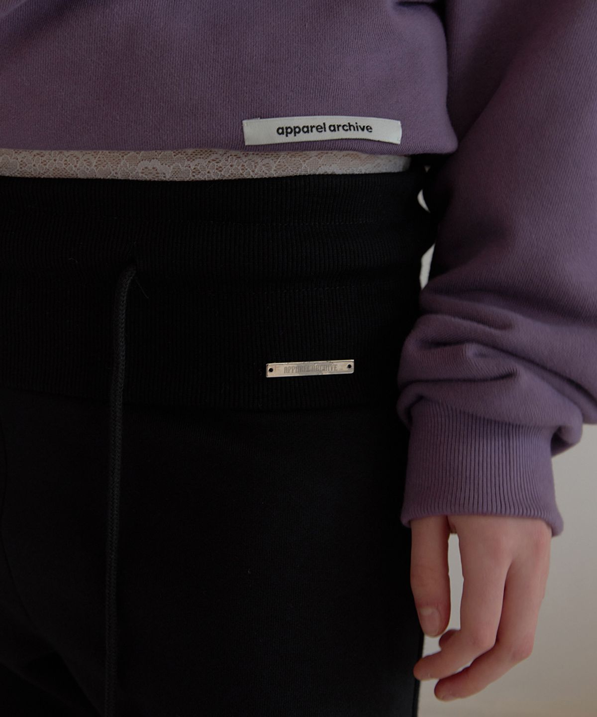 어패럴아카이브(APPAREL ARCHIVE) Pins folding banding capri pants - Black