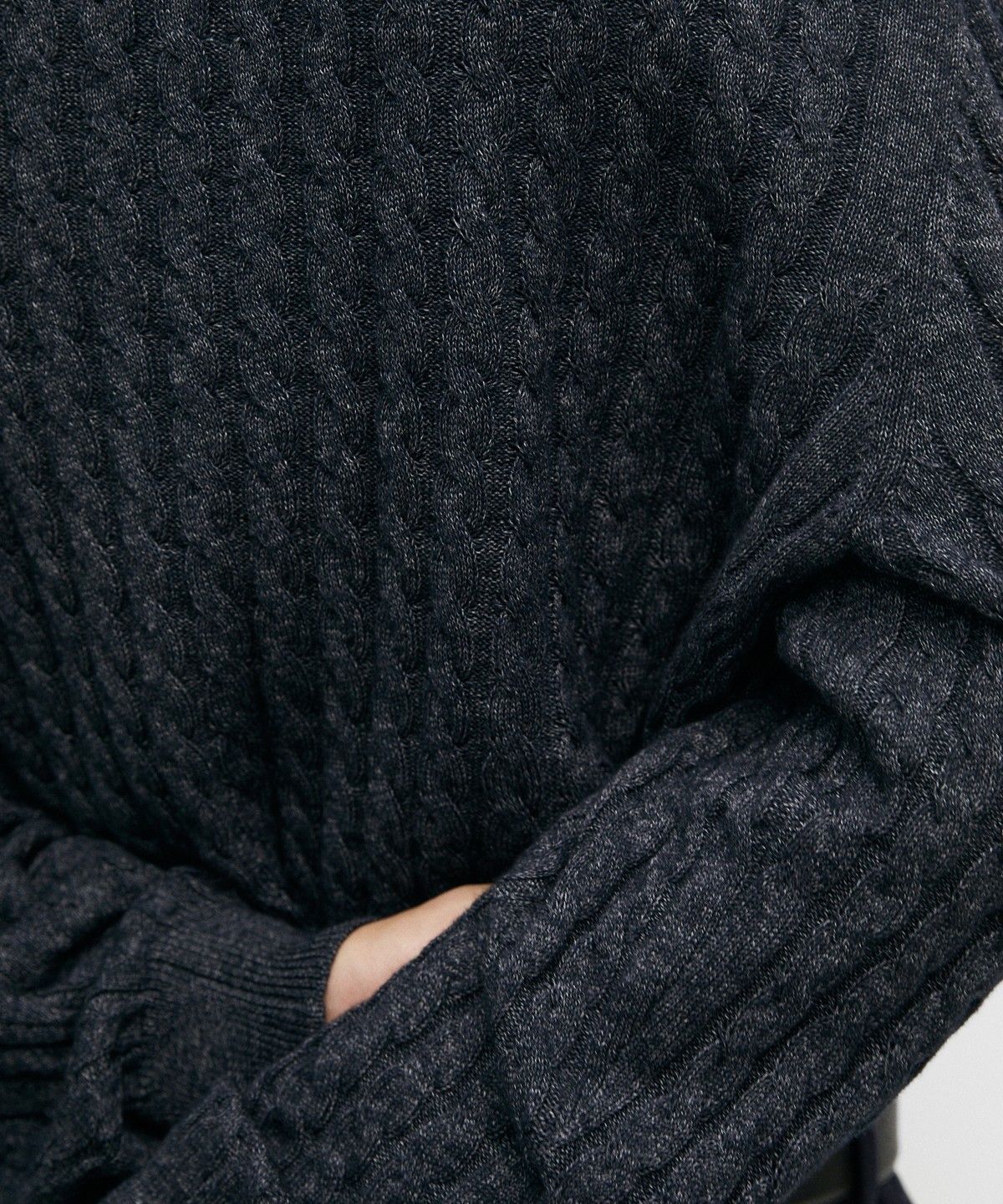 마시모두띠(MASSIMO DUTTI) 꽈배기 니트 라운드넥 스웨터