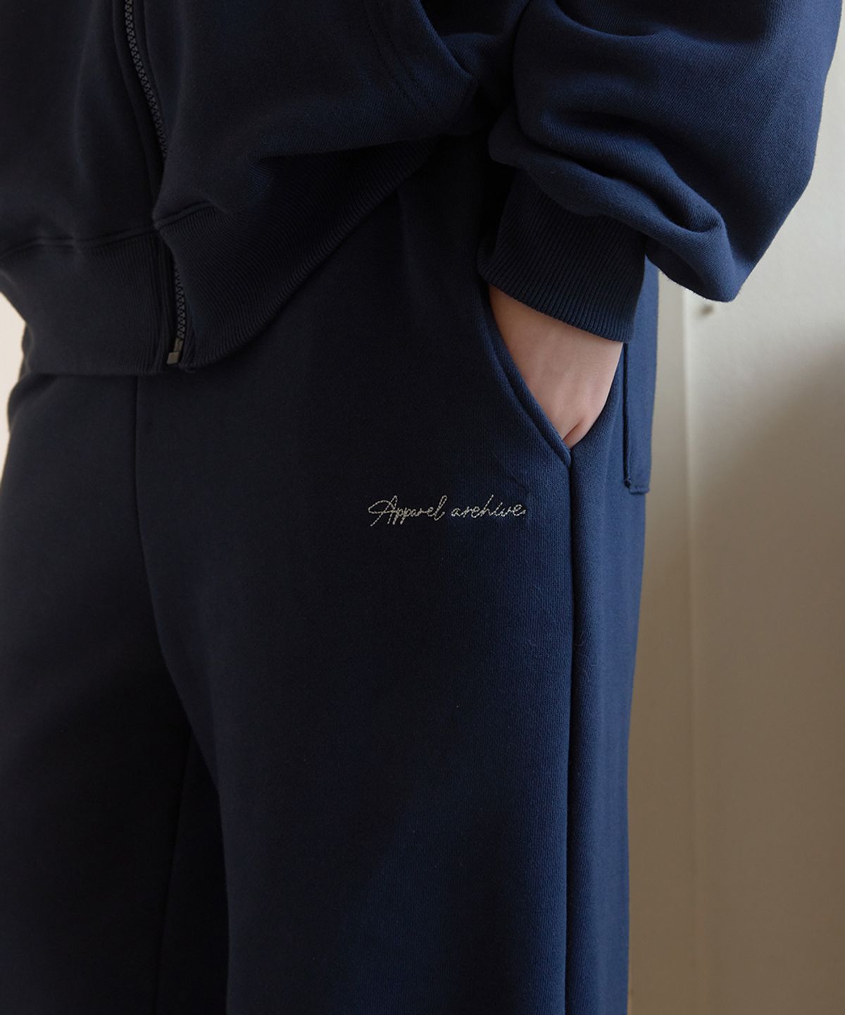 어패럴아카이브(APPAREL ARCHIVE) Polite banding wide pants - Navy
