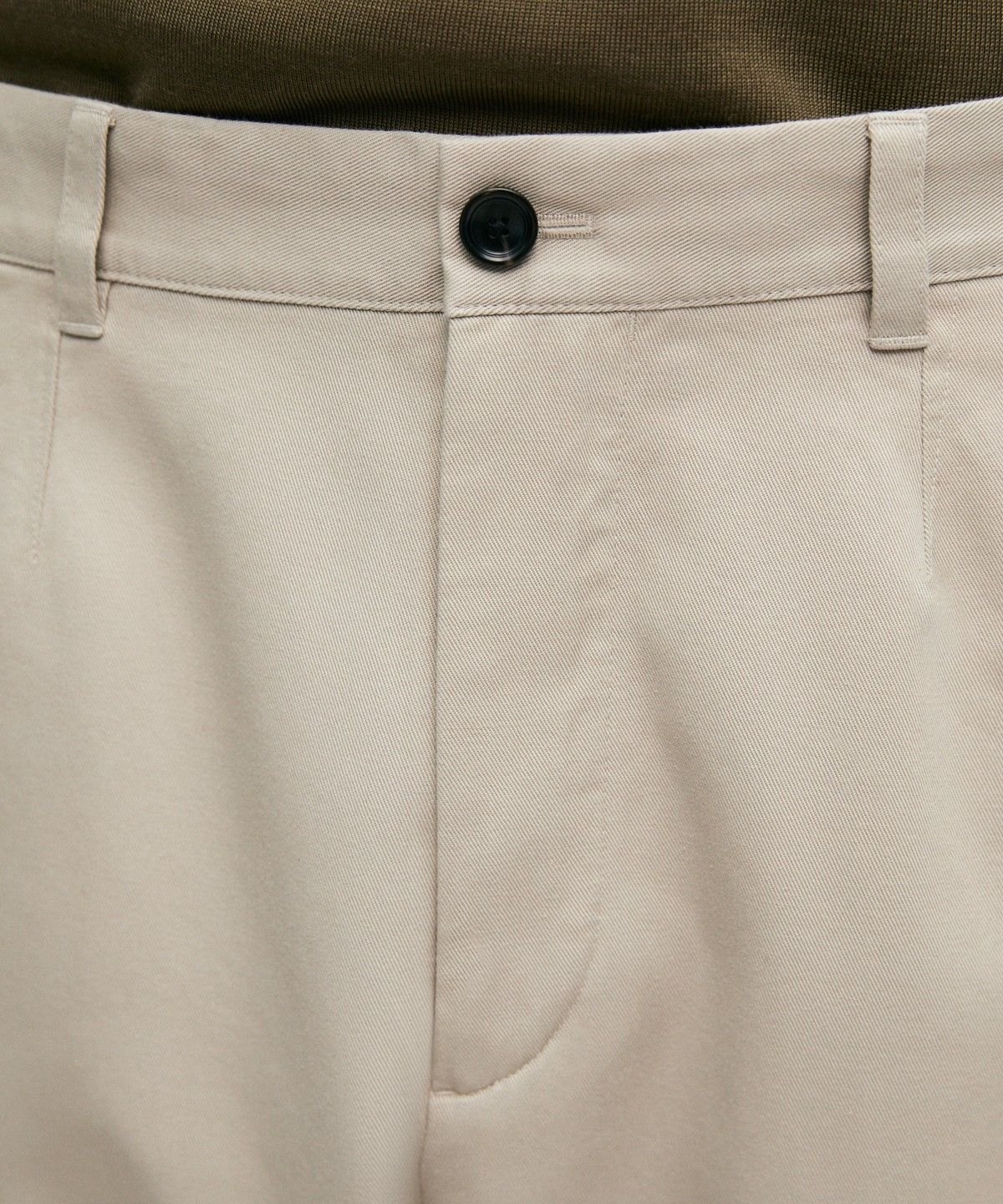 마시모두띠(MASSIMO DUTTI) 핀턱 디테일 배럴 핏 팬츠