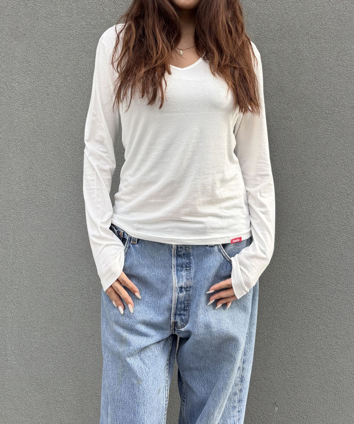크루치(KRUCHI) Tencel Long-Sleeve V-Neck Hoodie (WHITE) WOMENS