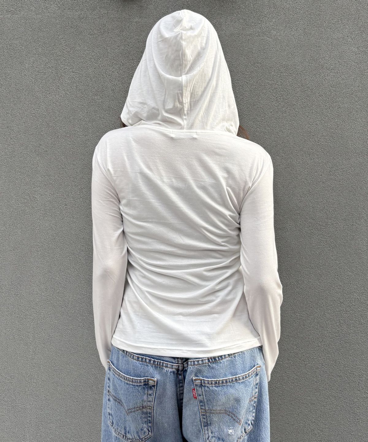 크루치(KRUCHI) Tencel Long-Sleeve V-Neck Hoodie (WHITE) WOMENS