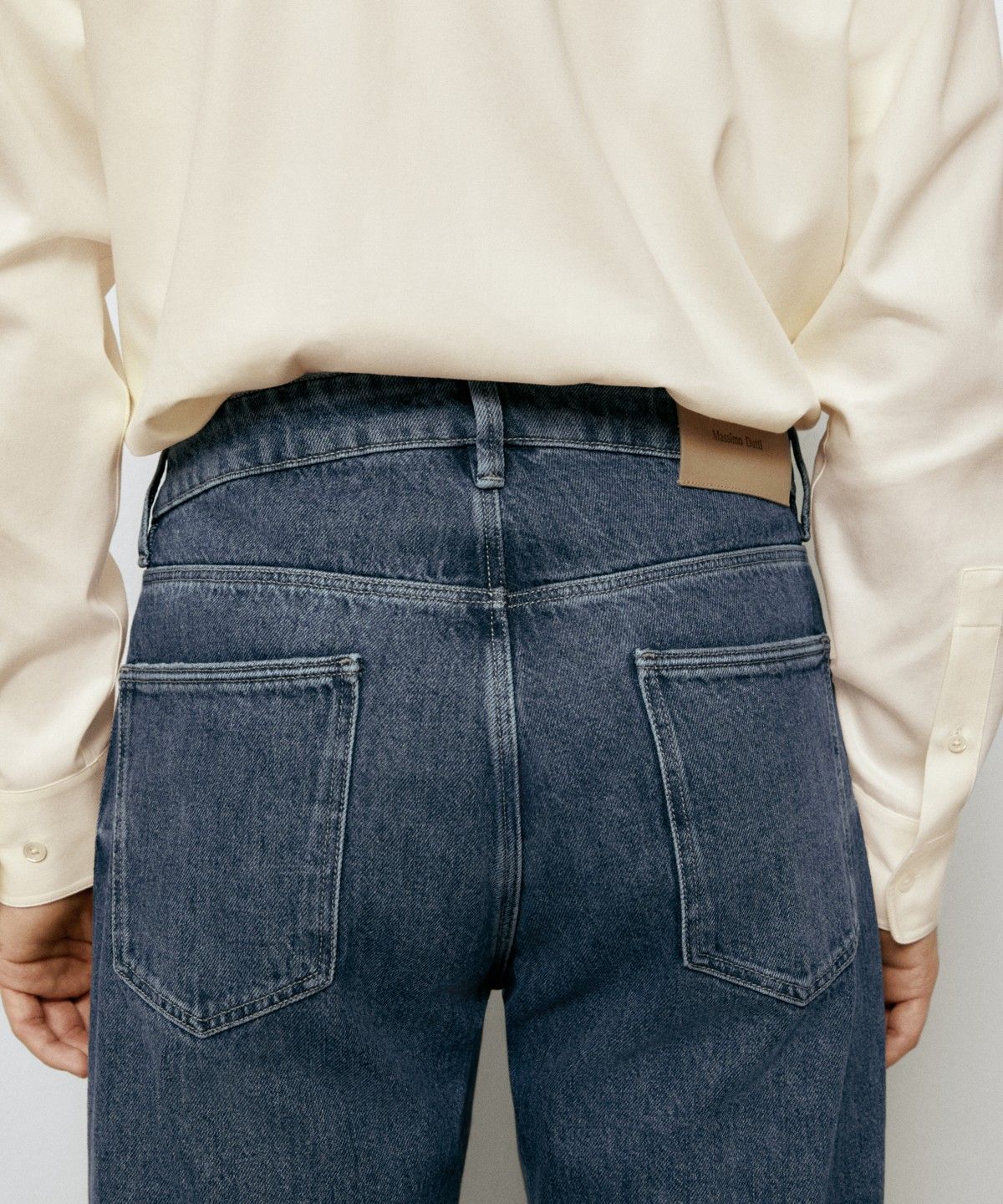 마시모두띠(MASSIMO DUTTI) 스톤 워싱 슬림 핏 진