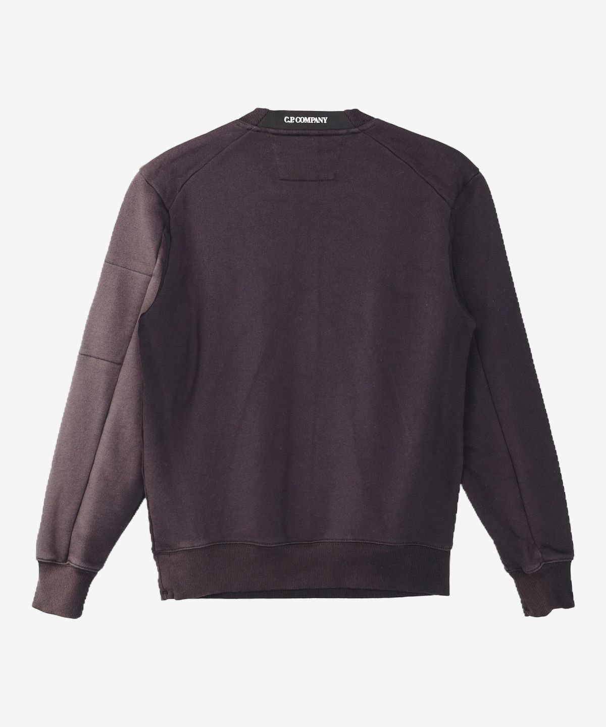 씨피 컴퍼니(CP Company) 남성 다이애그널 레이즈드 플리스 맨투맨 - 블랙 / 14CMSS022A005086W999 S