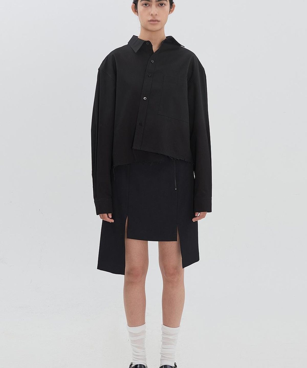 래코드(RECODE) Two Way Cropped Shirt RJSAM26598BKX