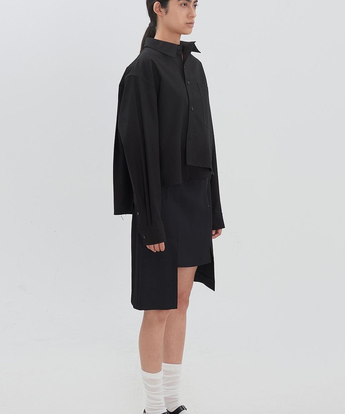 래코드(RECODE) Two Way Cropped Shirt RJSAM26598BKX