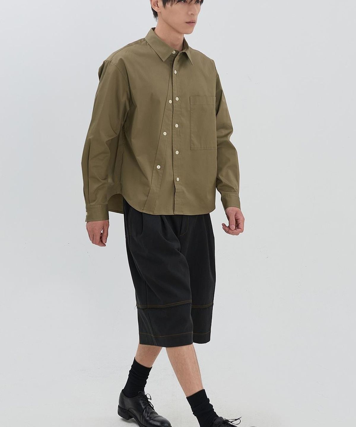 래코드(RECODE) Raw-Edged Bermuda Shorts RJPAM26696BKX