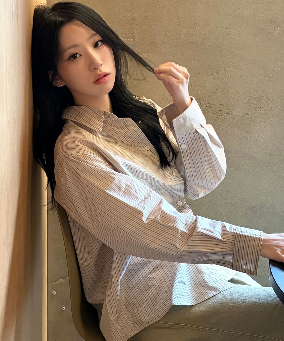 마인드브릿지 우먼(MIND BRIDGE WOMEN) [W]베이지 핀 스트라이프 랩 셔츠
