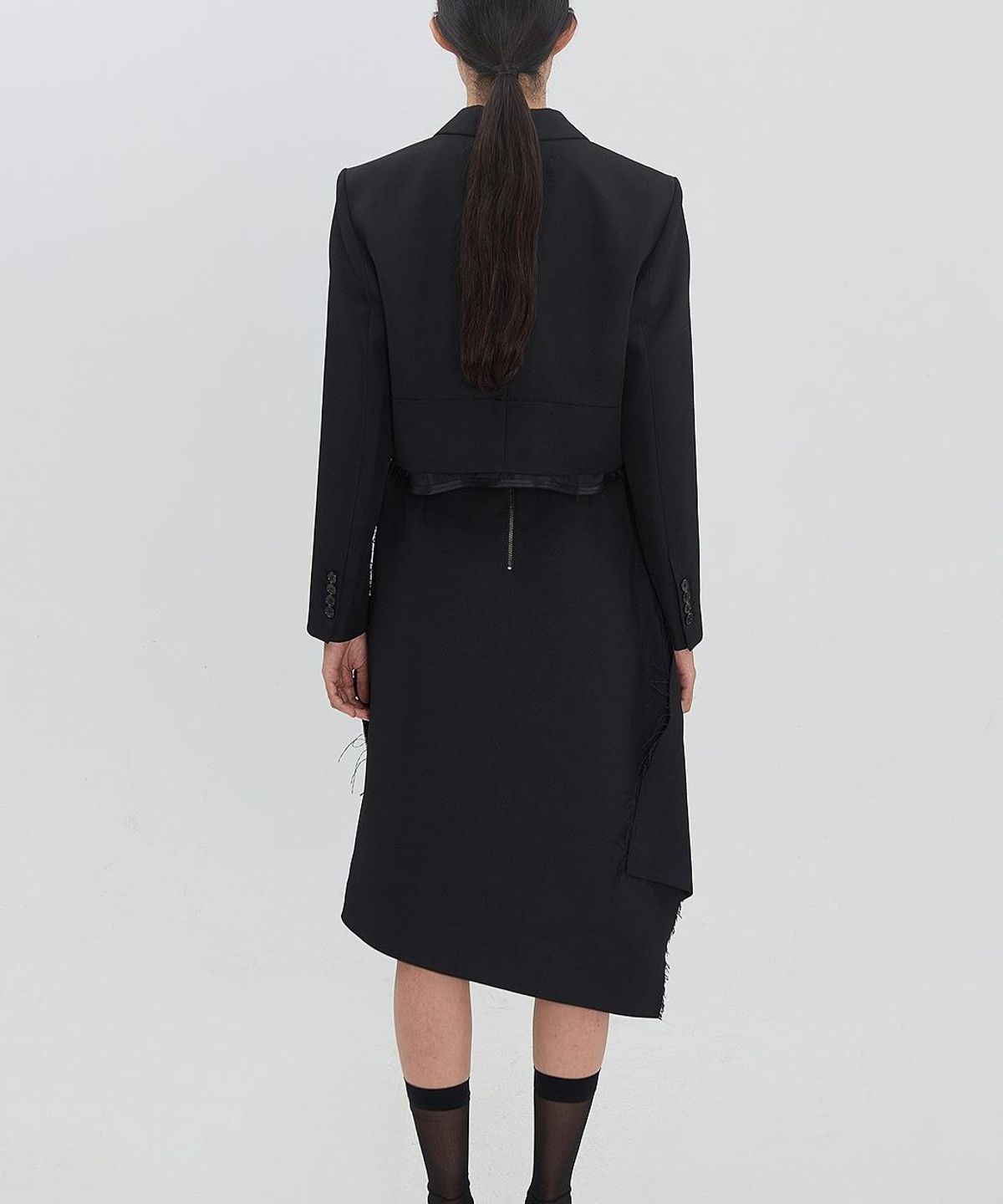 래코드(RECODE) Raw-Edged Detail Crop Jacket RJJAM26599BKX