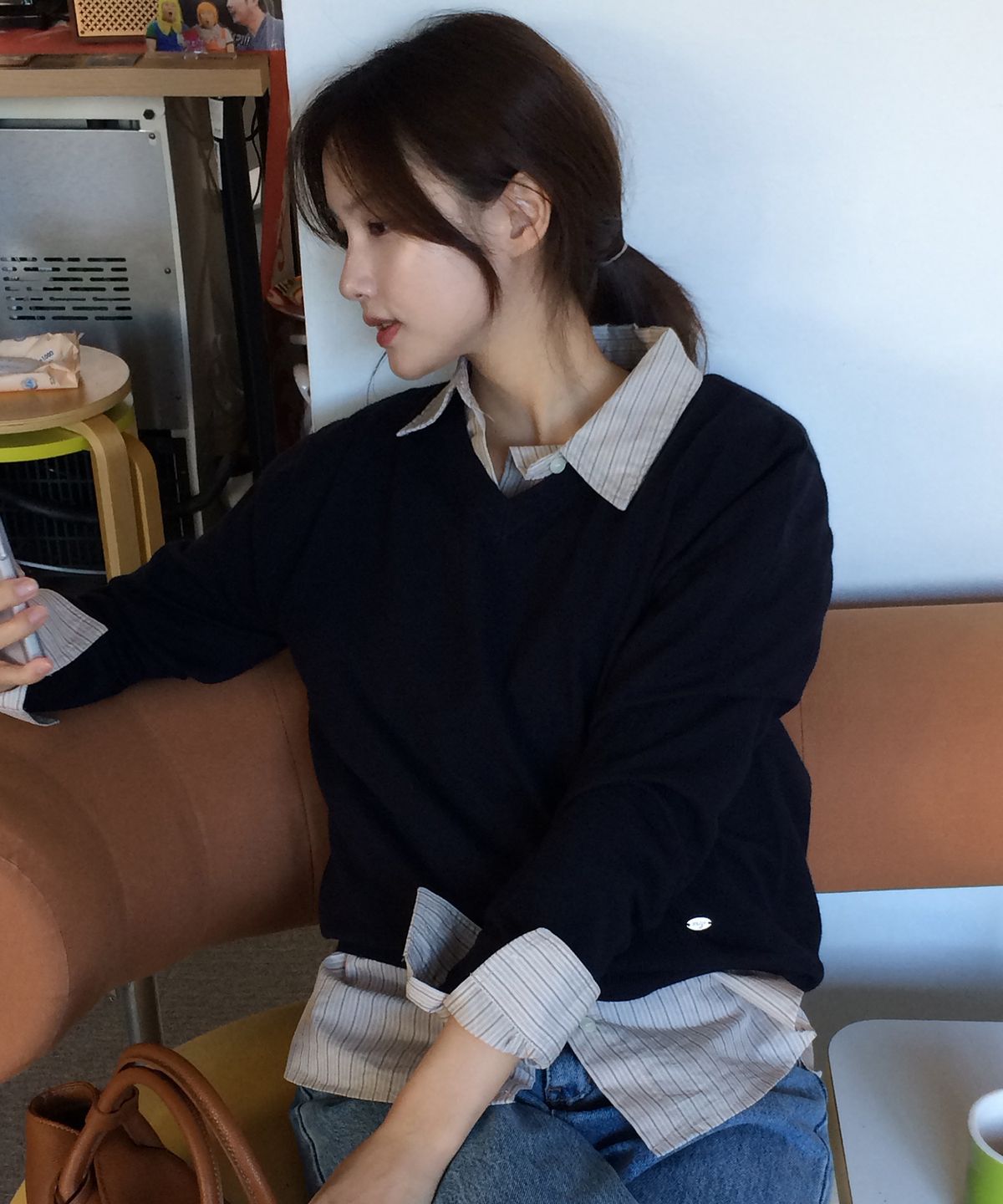 마인드브릿지 우먼(MIND BRIDGE WOMEN) [ON][W]에센셜 브이넥 레귤러 핏 니트 - 6color