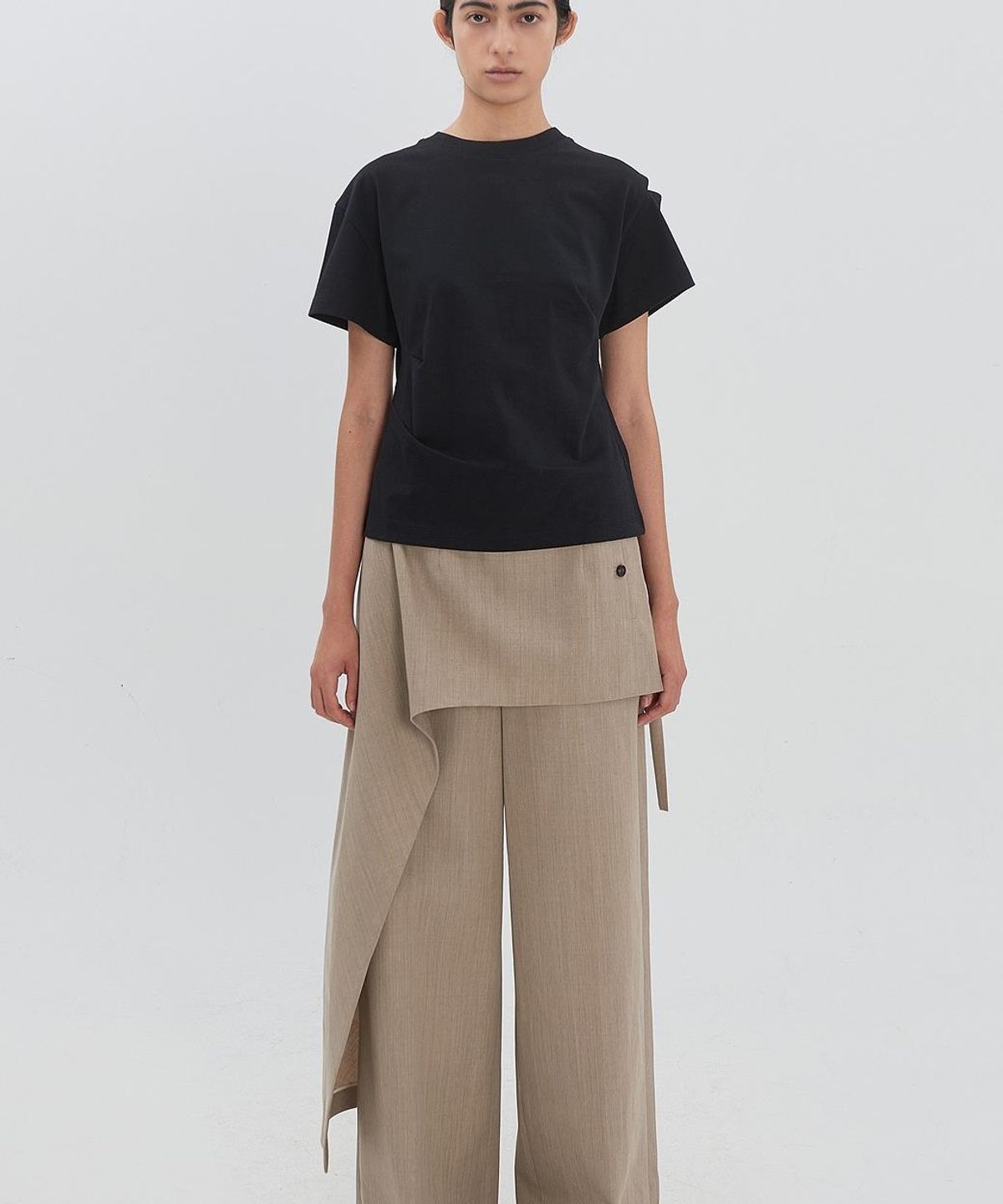 래코드(RECODE) Backward Shoulder Slit Shirring Top RJTAM26596BKX