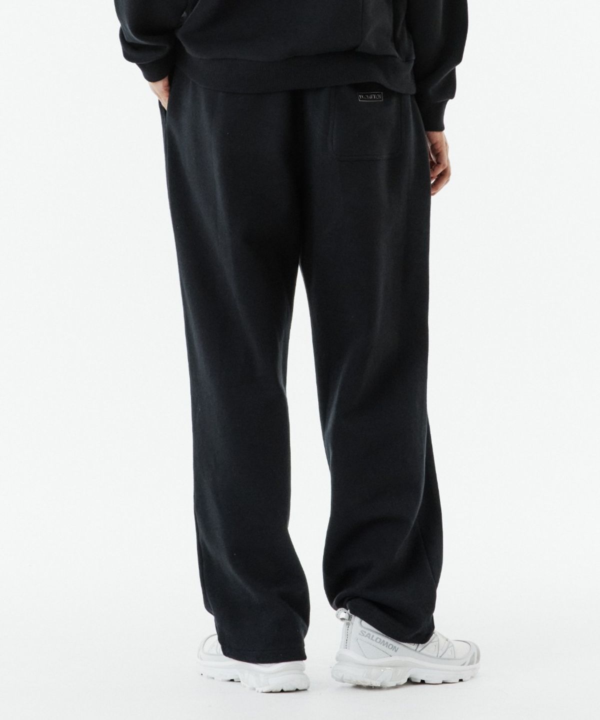 브롬톤 런던(BROMPTON LONDON) LOGO STRAIGHT SWEAT TROUSERS - BLACK (P263MPT163)