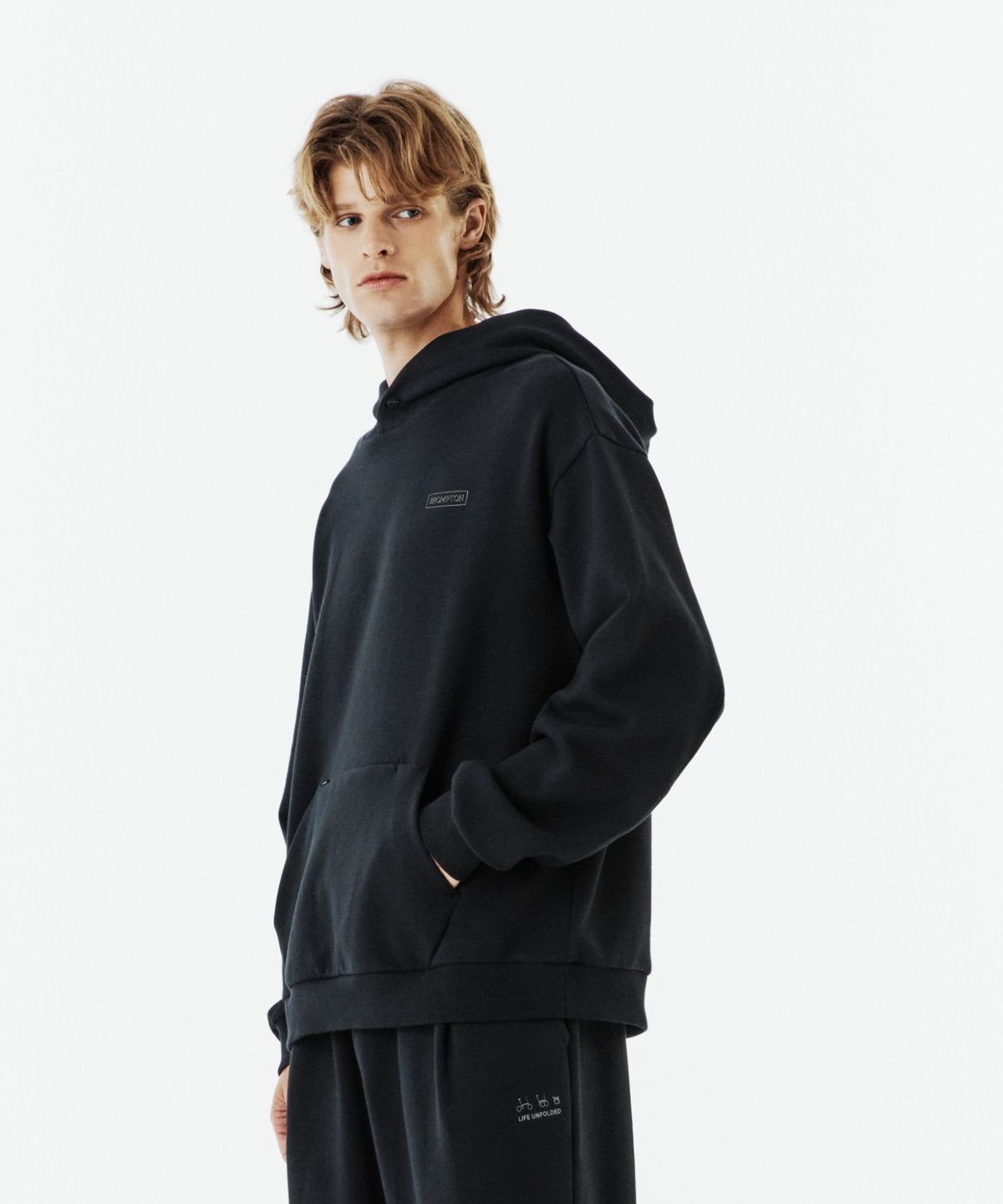 브롬톤 런던(BROMPTON LONDON) LOGO HOODED SWEATSHIRT - BLACK (P263UHD163)