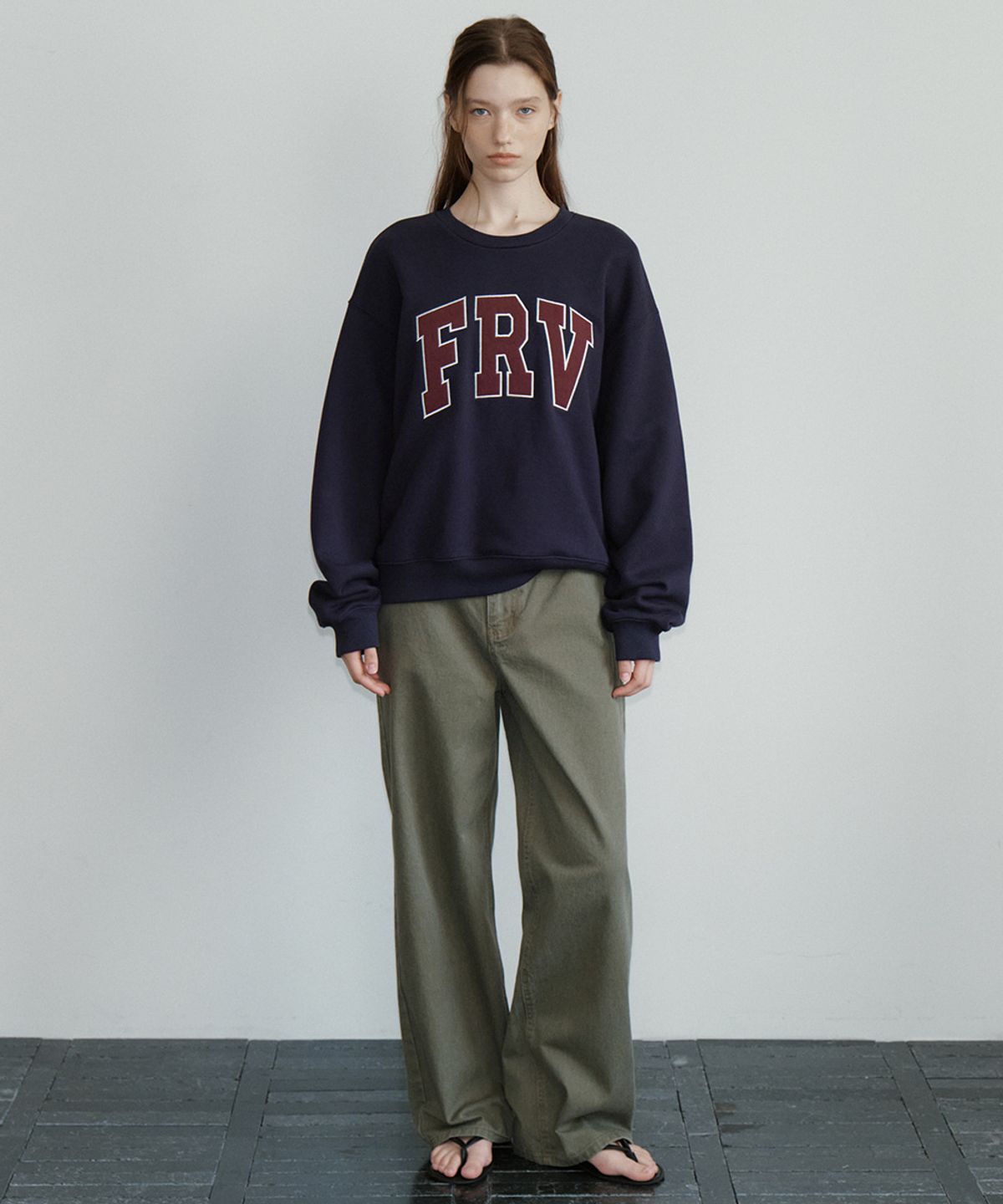 프리버07(FRIVER07) FRV logo sweatshirt [FRFA05LT02]_Navy