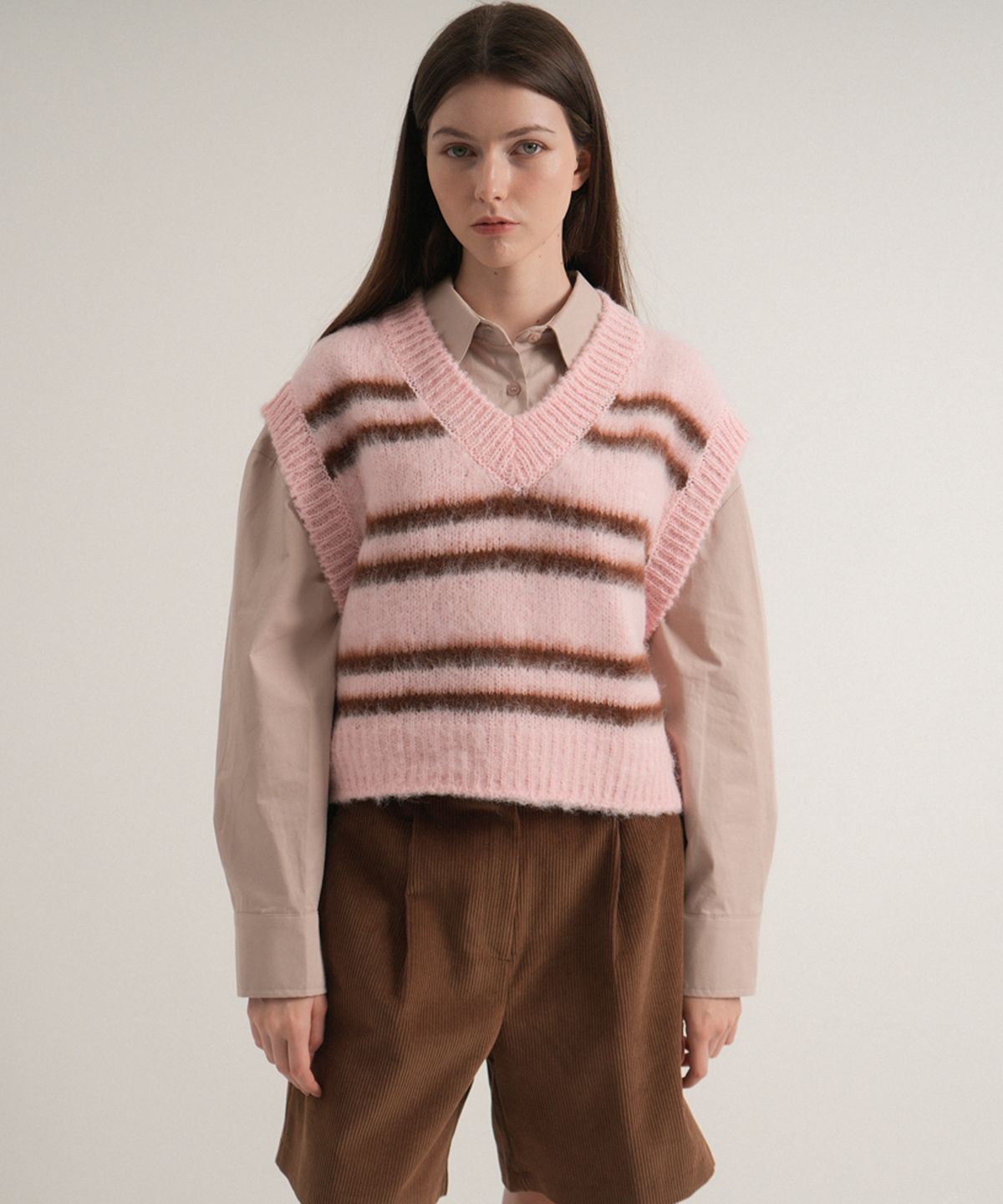 블레티(VLETI) Alpaca V-neck Brush Knit Vest (Pink)