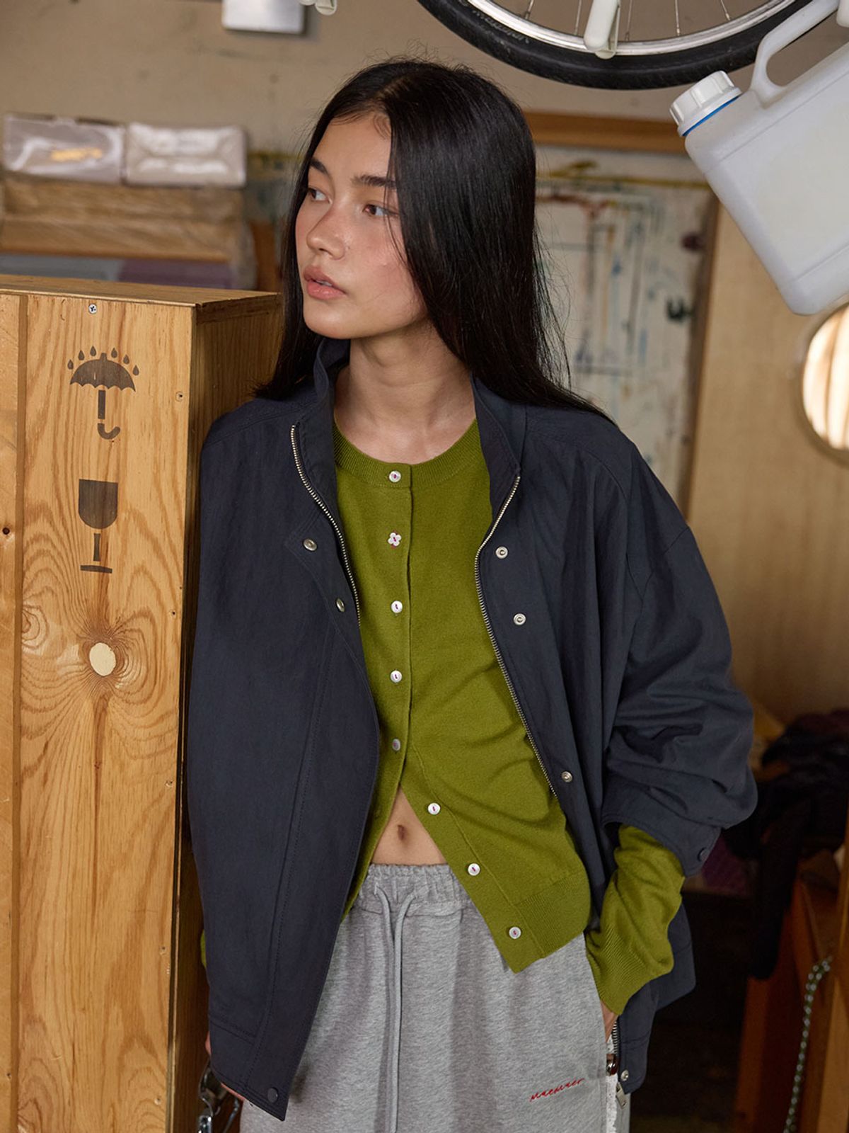뮈뮈에르(MUEMUER) High-Neck Blouson Jumper MU2678JP803M