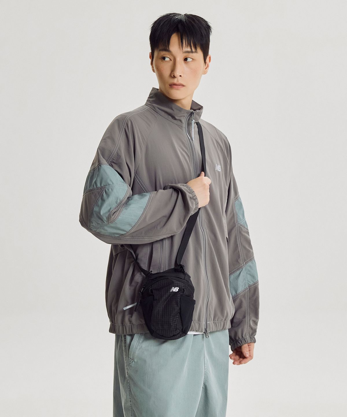뉴발란스(NEW BALANCE) NBGCGF1103 / 에센셜 크로스백 S (BLACK)