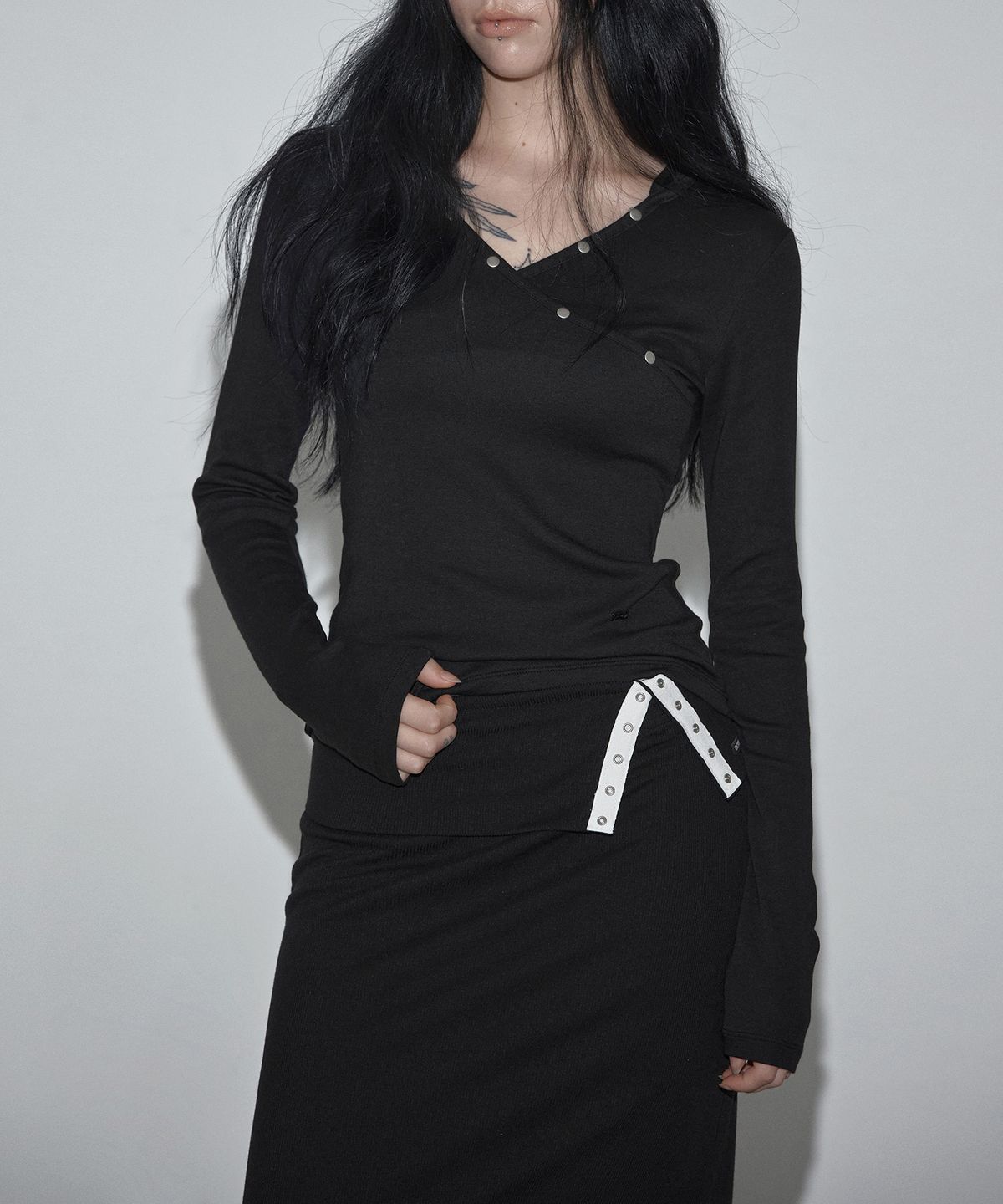그로우하이드(GROWHIDE) 홀디드 폴딩 롱 스커트_블랙