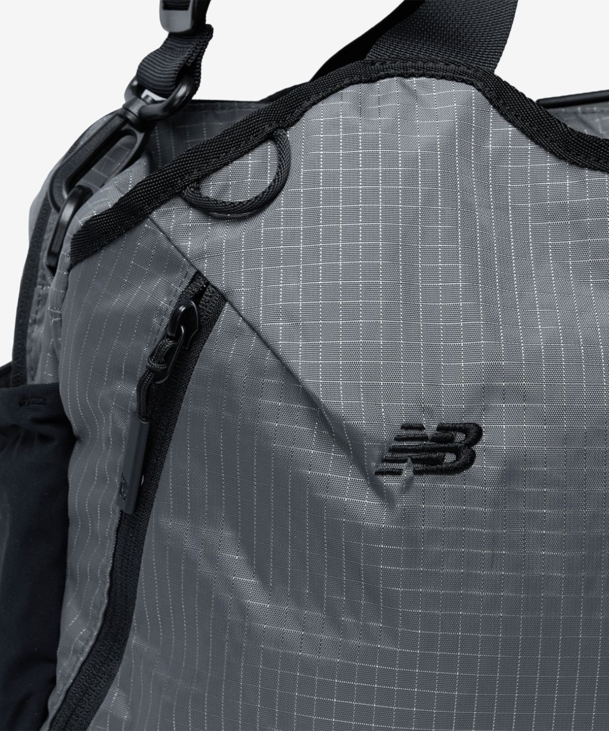 뉴발란스(NEW BALANCE) NBGCGF1105 / 에센셜 더플백 L (CHARCOAL)