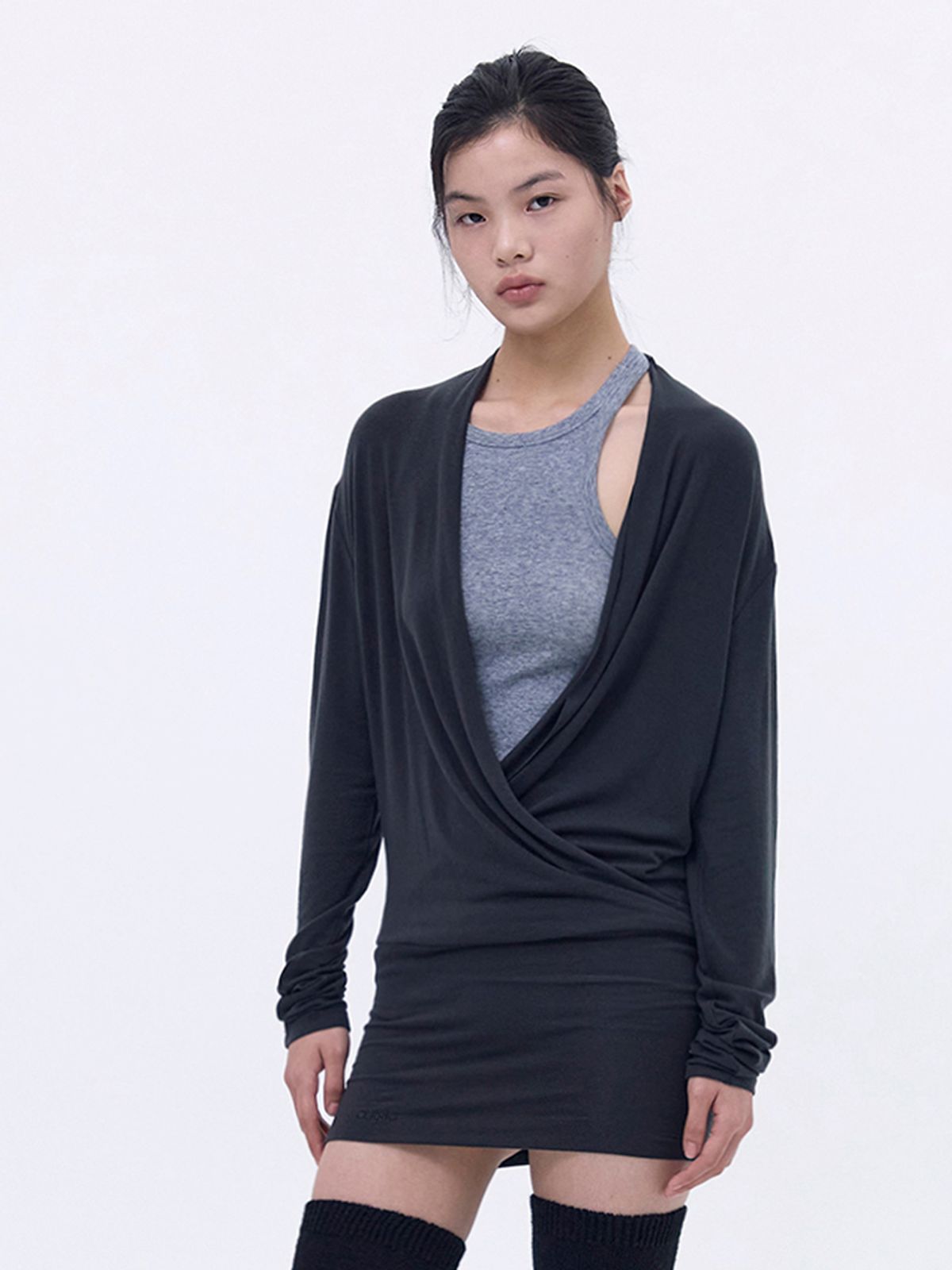 세릭(CERRIC) Slouchy Wrap Top _ Charcoal