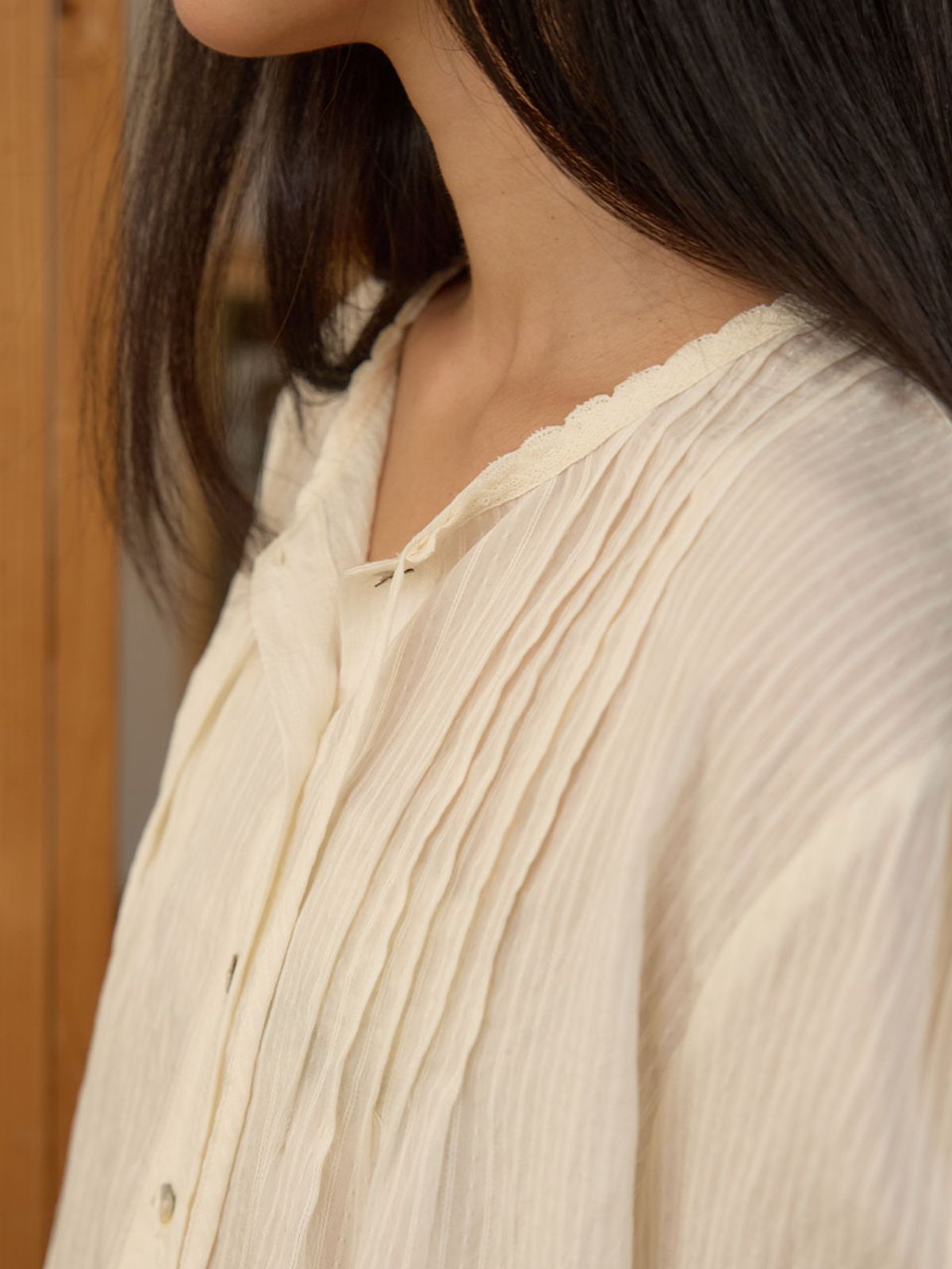 뮈뮈에르(MUEMUER) Feminine Pintuck Blouse MU2678BL802M