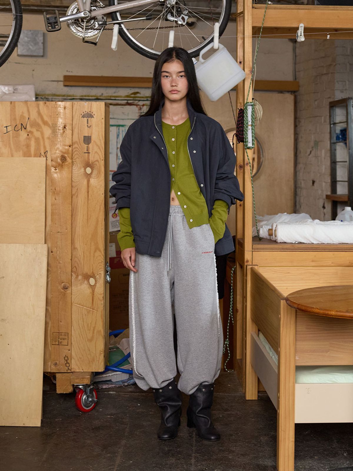 뮈뮈에르(MUEMUER) Lace Trimming Pants MU2678PT801M