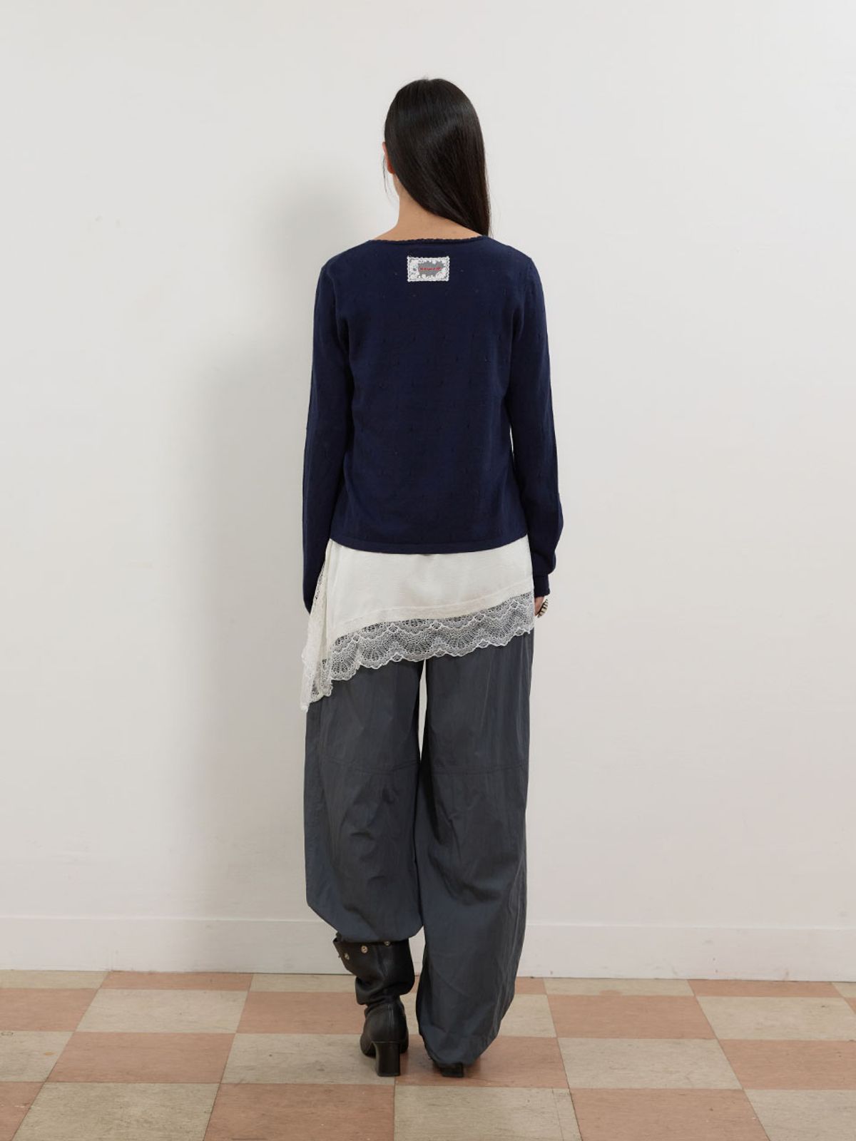 뮈뮈에르(MUEMUER) Embroided Barrel Parachute Pants MU2678PT804M