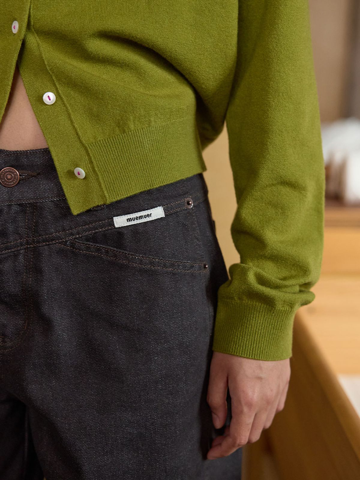 뮈뮈에르(MUEMUER) Curved Wide Denim Pants MU2678DN803M