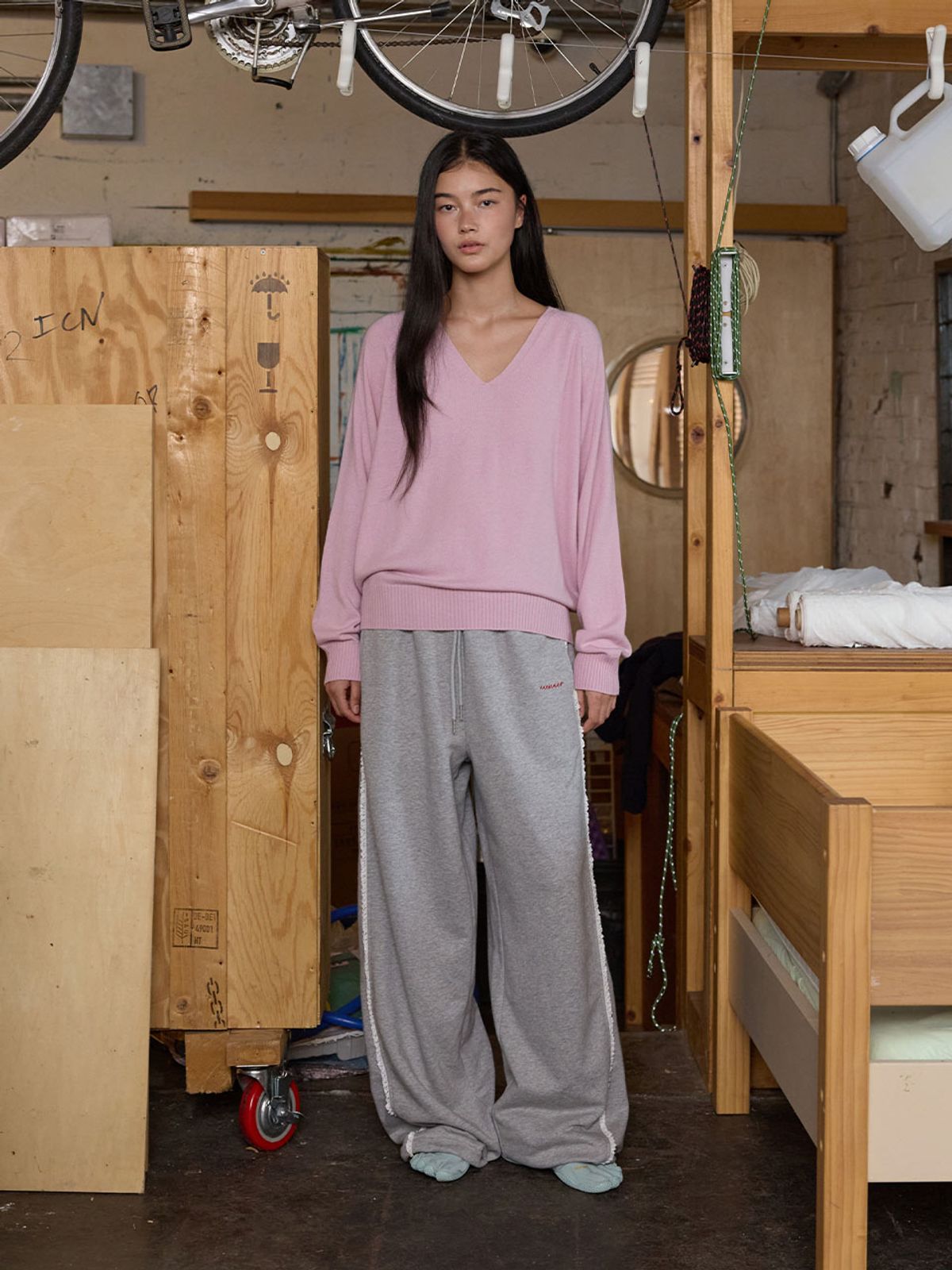 뮈뮈에르(MUEMUER) V-Neck Knit Pullover MU2678PO804M_PINK