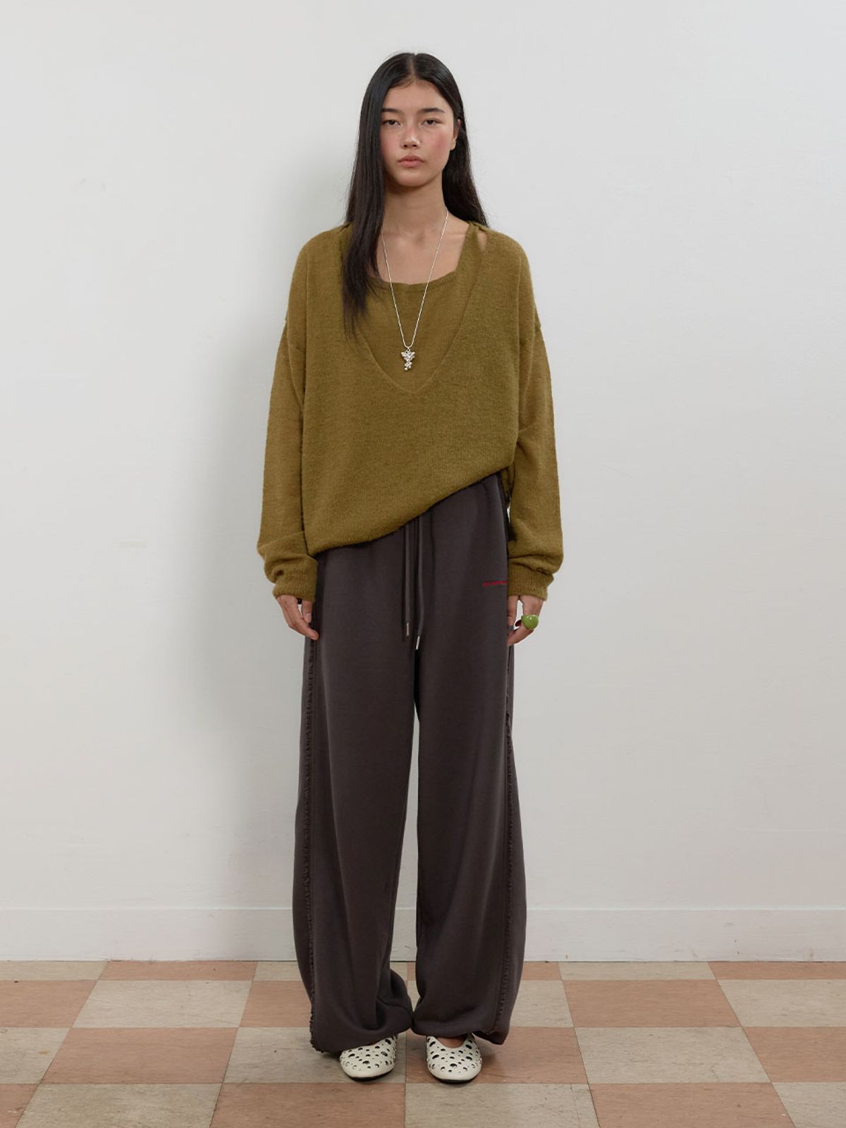 뮈뮈에르(MUEMUER) Layered V-Neck Knit Pullover MU2678PO802M