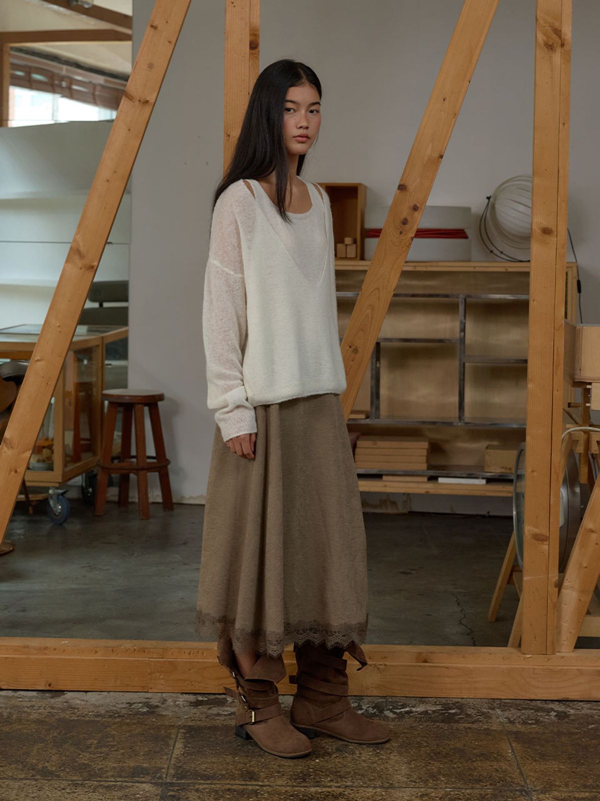 뮈뮈에르(MUEMUER) Layered V-Neck Knit Pullover MU2678PO802M