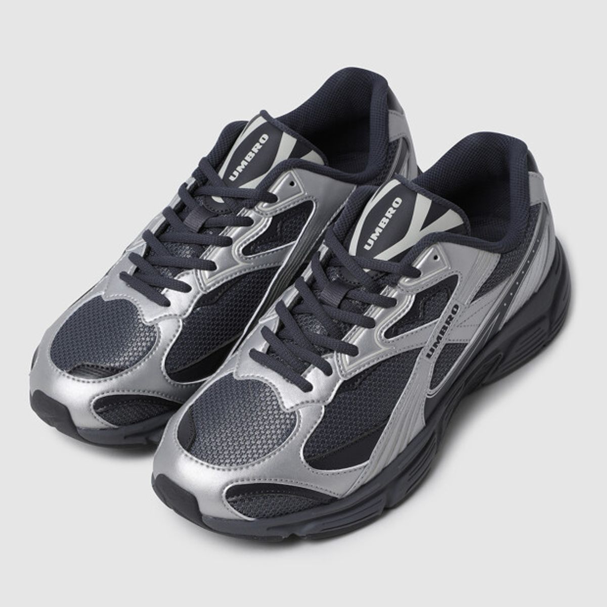 엄브로(UMBRO) ETR - Z (이티알 제트) 그레이 UR322CCR81