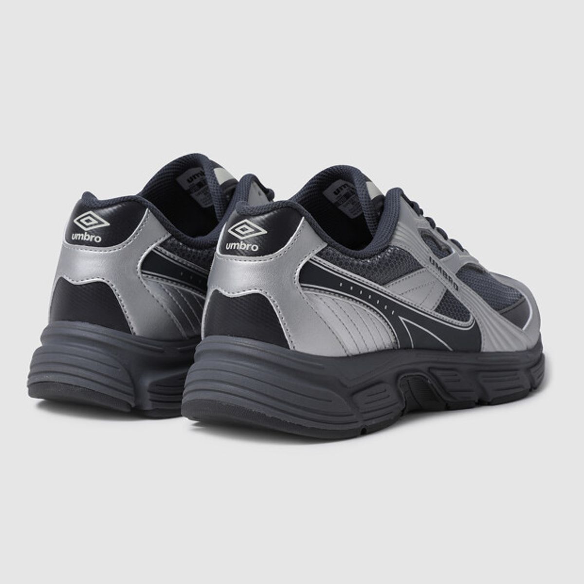 엄브로(UMBRO) ETR - Z (이티알 제트) 그레이 UR322CCR81