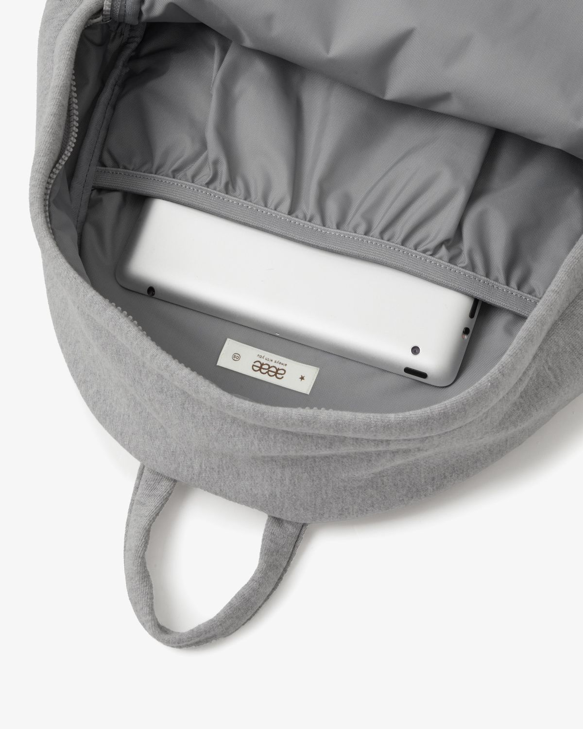에이이에이이(AEAE) WEB LOGO BACKPACK [GREY]