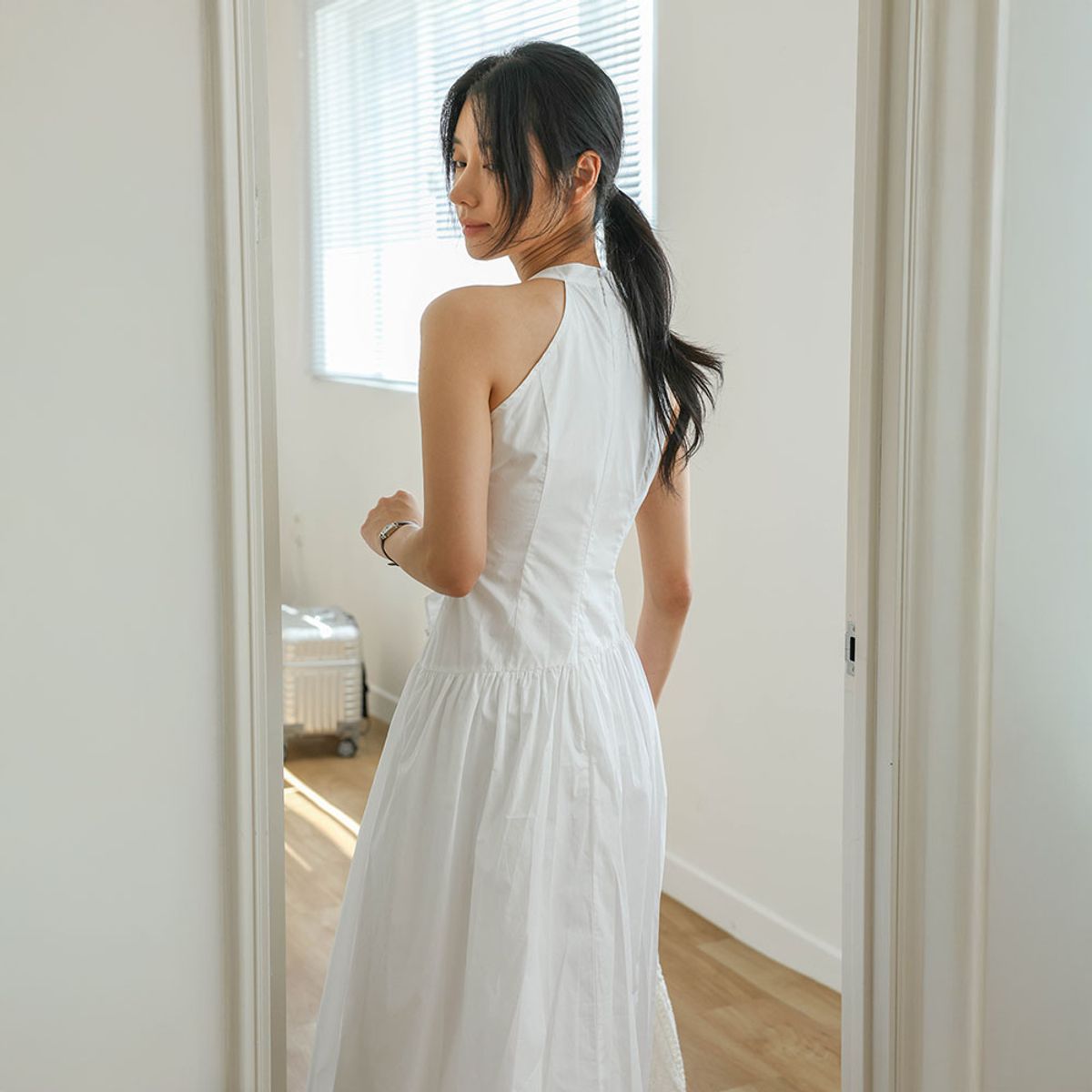 랭썬(LANGSON) LS_Ruched halter neck dress