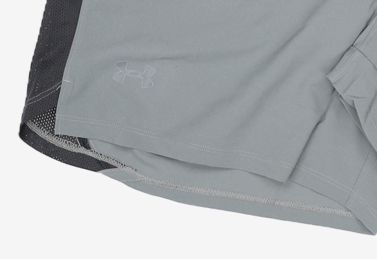 언더아머(UNDERARMOUR) 론치 7인치 반바지 1361493-001 XXL
