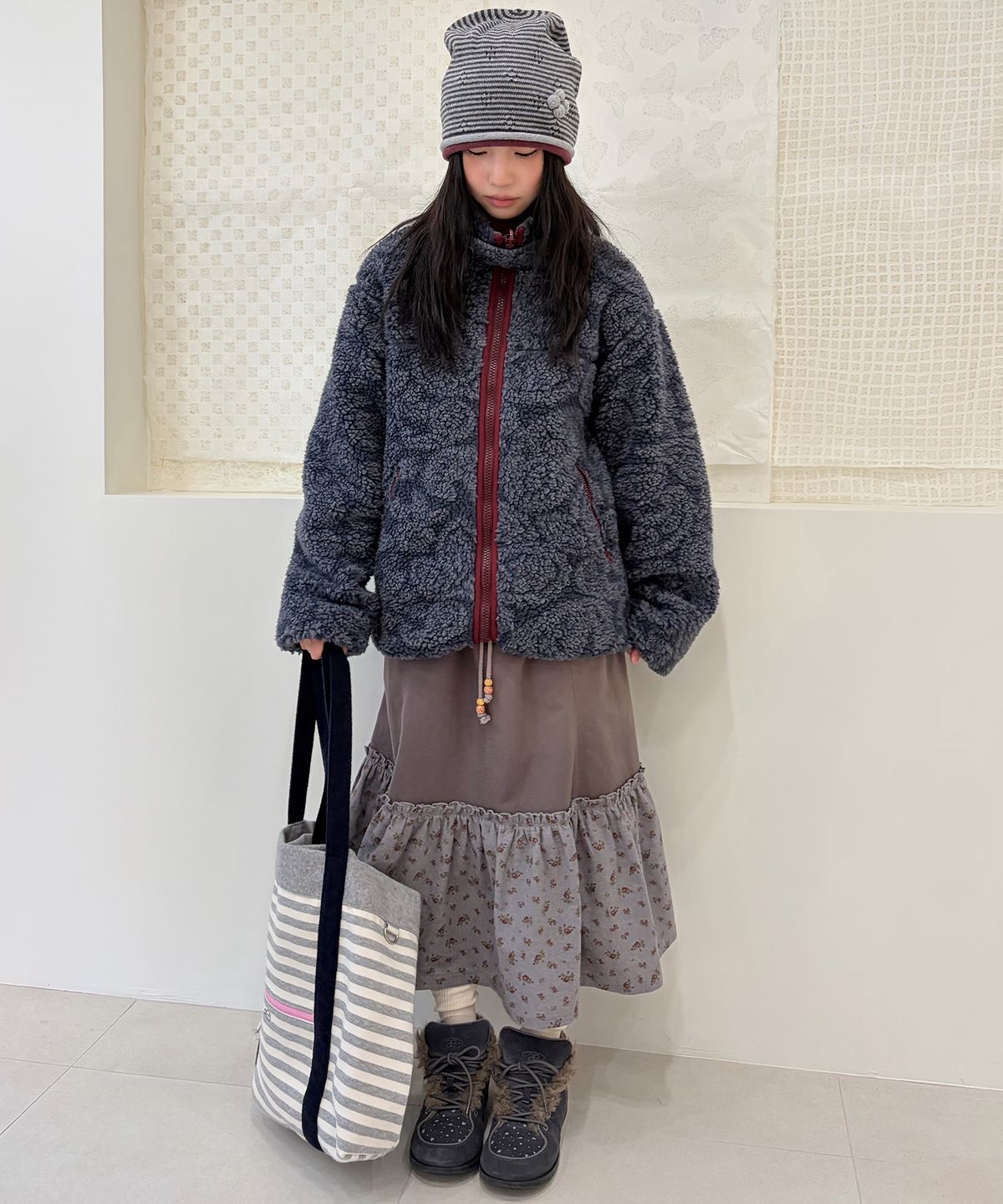 에이이에이이(AEAE) STRIPE BIG TOTE BAG [GREY]