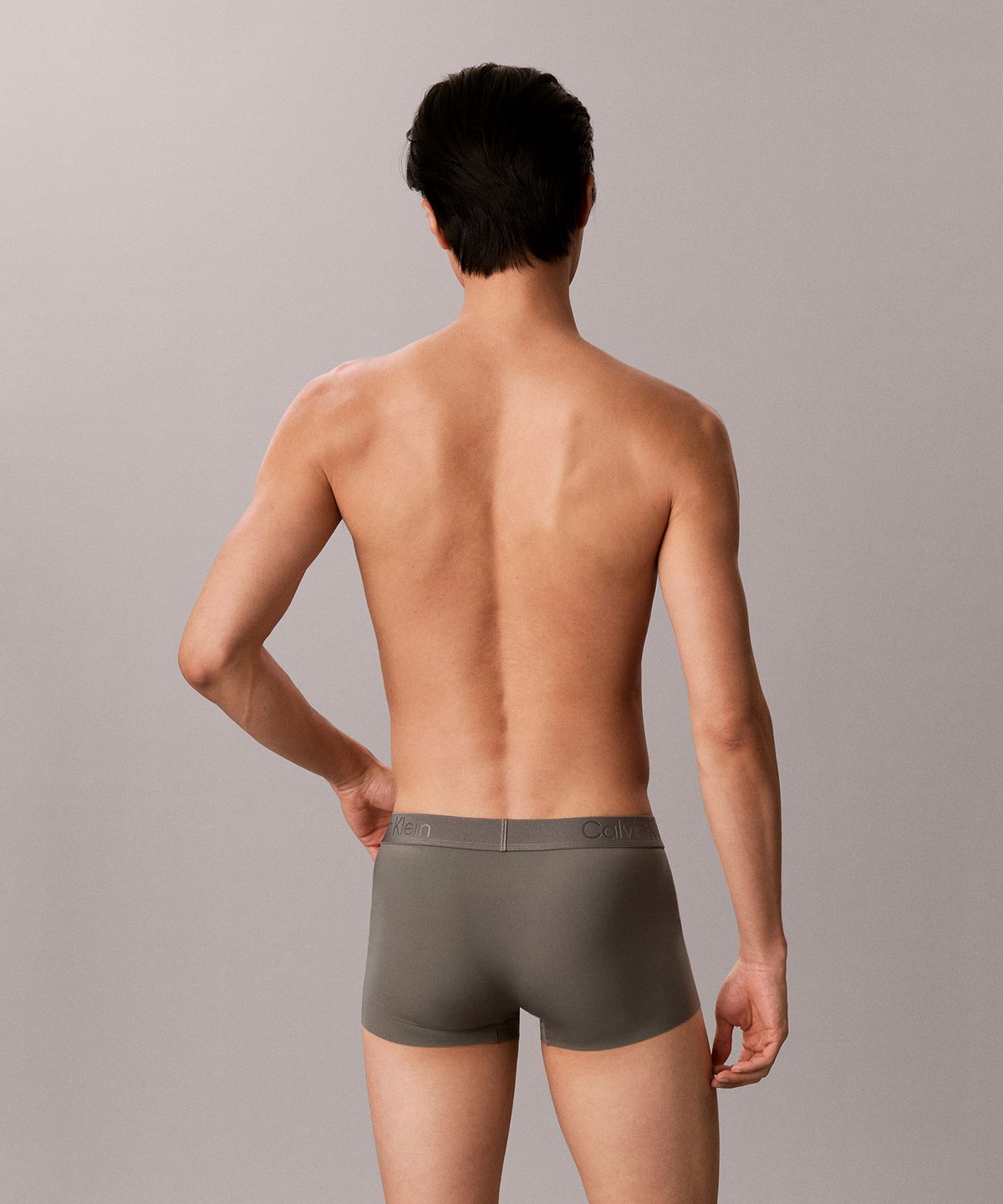 캘빈클라인 언더웨어(CALVIN KLEIN UNDERWEAR) 남성 CK 블랙 마이크로파이버 스트레치 로우 라이즈 트렁크_NB4713SZ9
